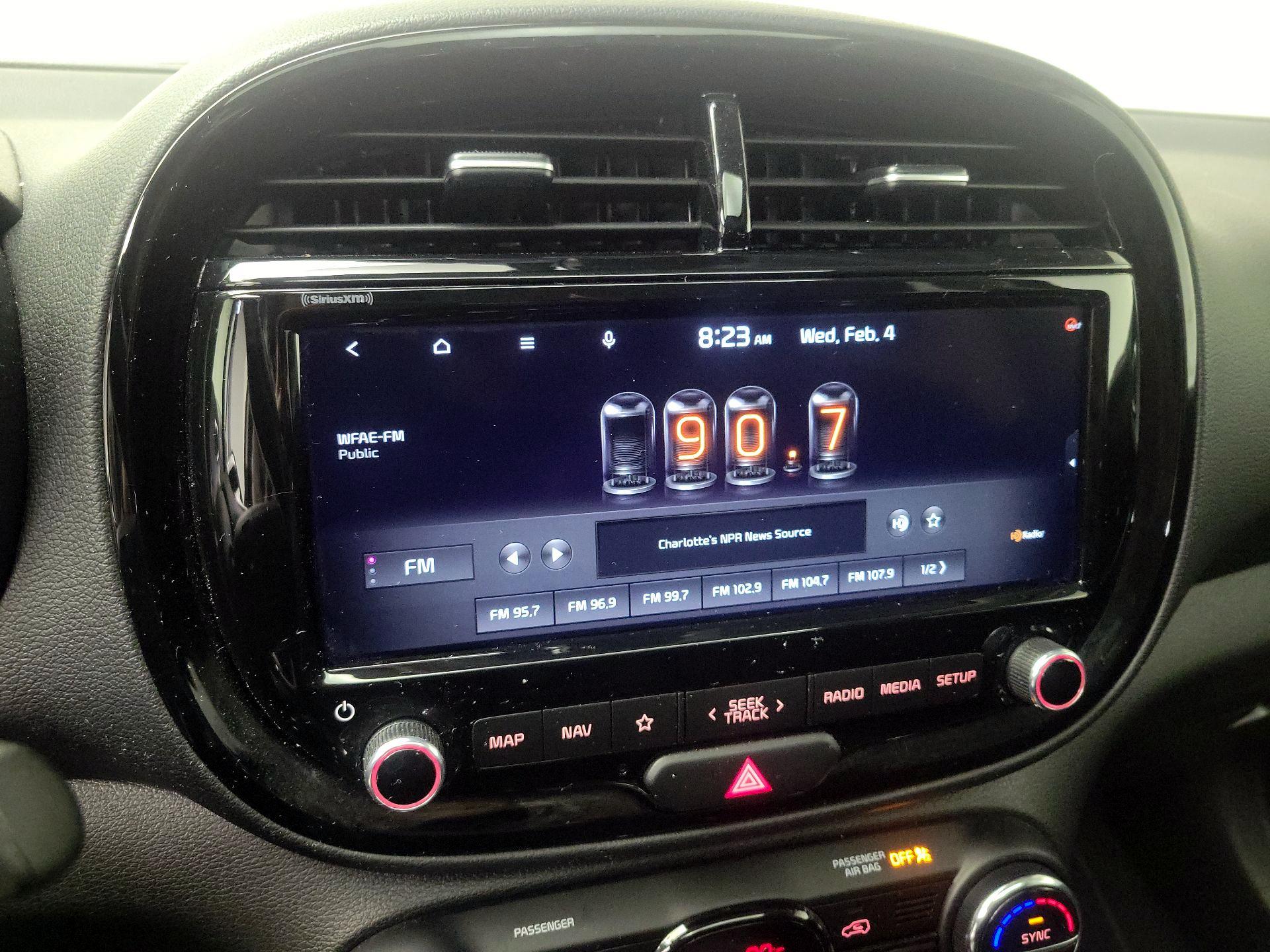 Thumbnail: 2022 Kia Soul - 16