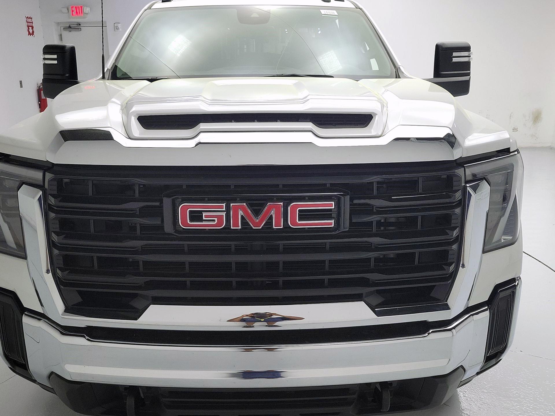 Thumbnail: 2024 GMC Sierra 3500 - 2