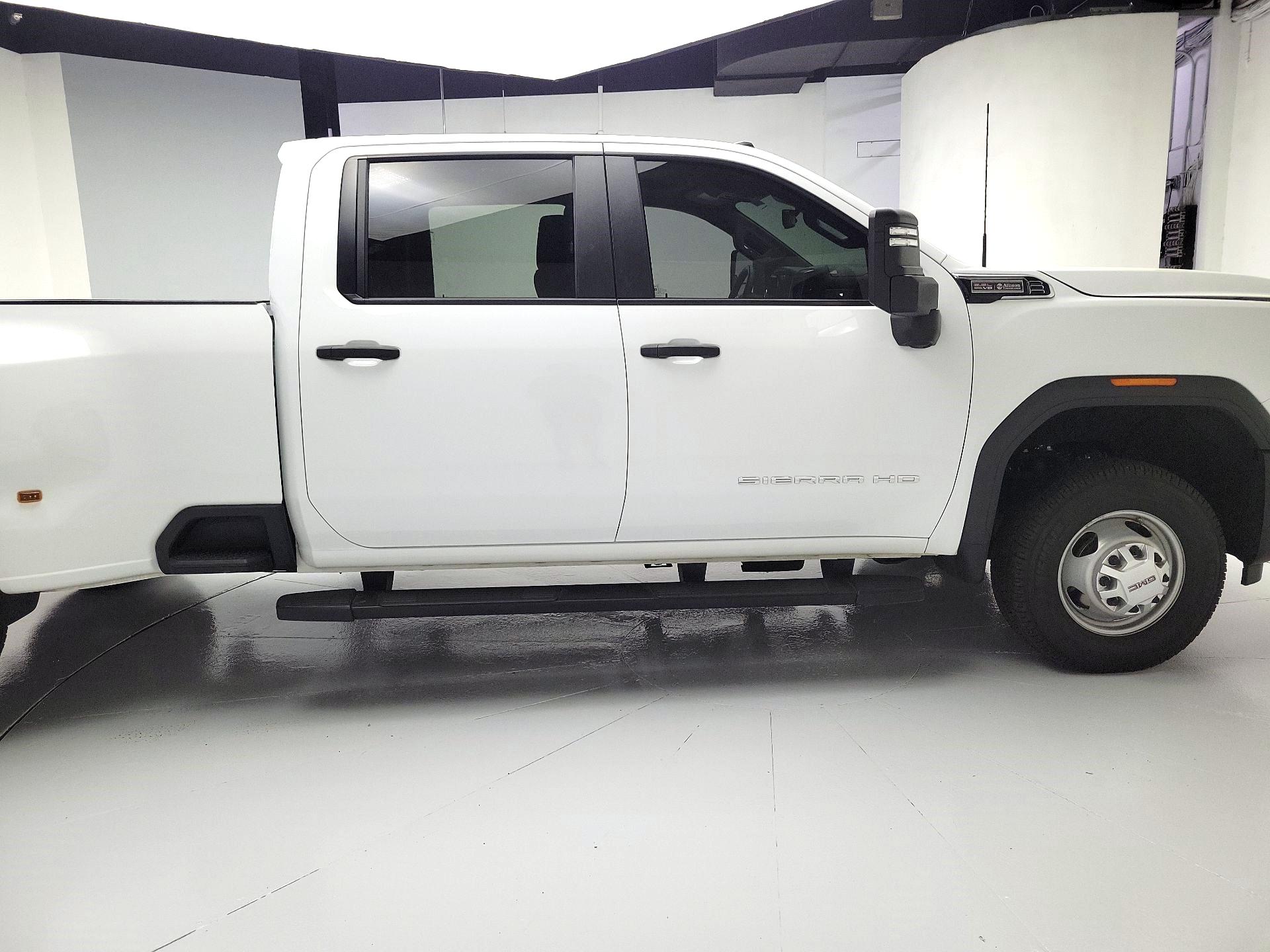 Thumbnail: 2024 GMC Sierra 3500 - 4