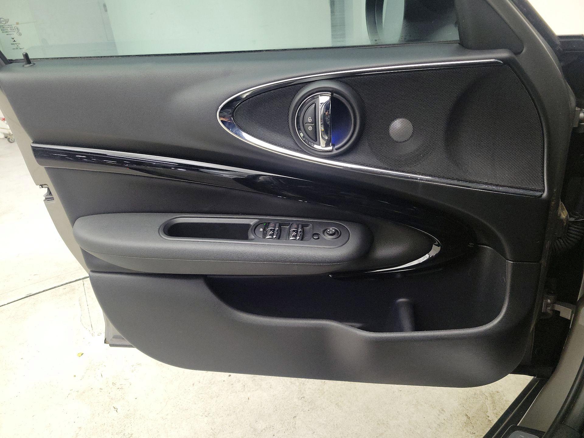 Thumbnail: 2017 MINI Cooper Clubman - 12