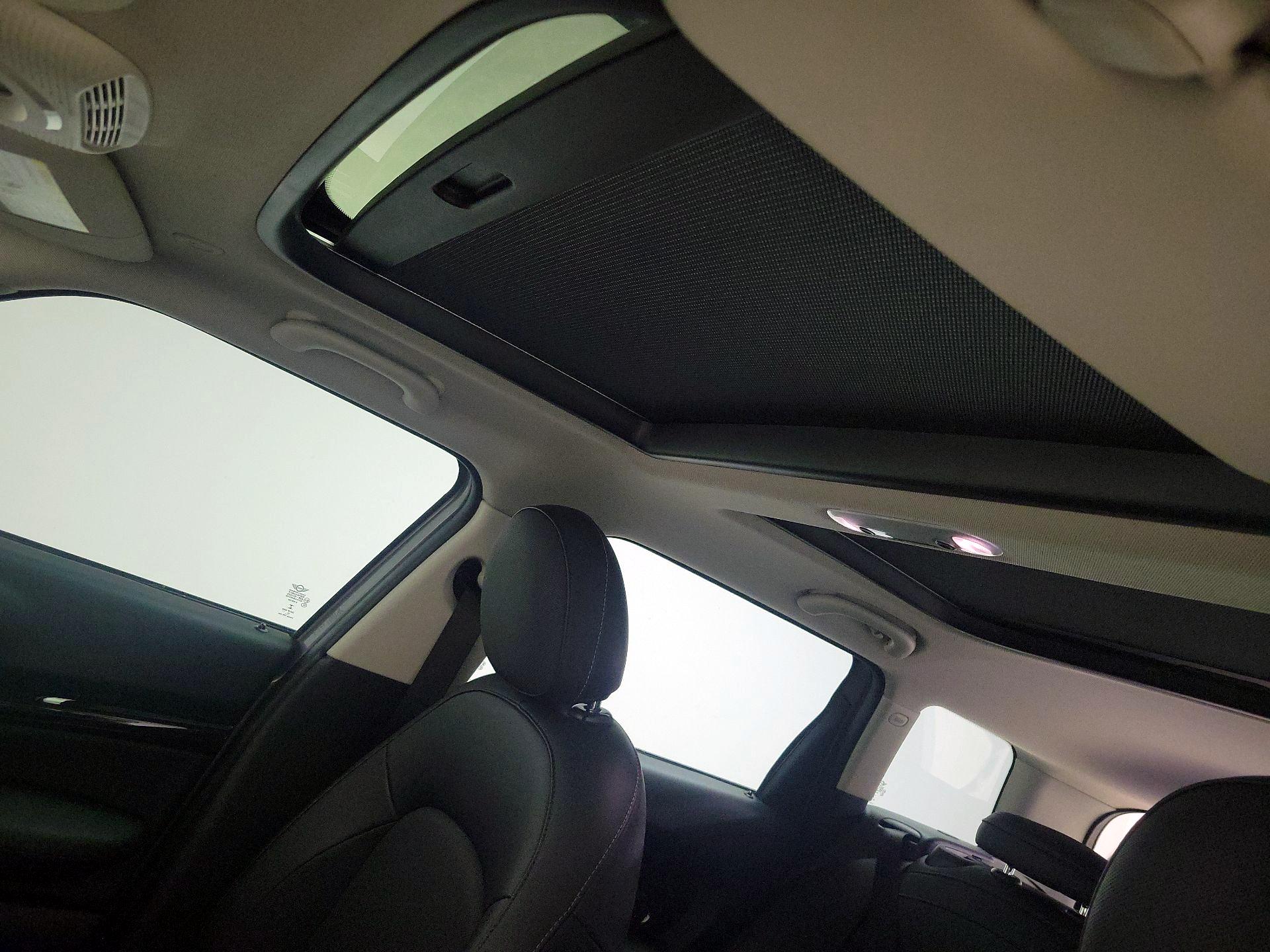 Thumbnail: 2017 MINI Cooper Clubman - 18