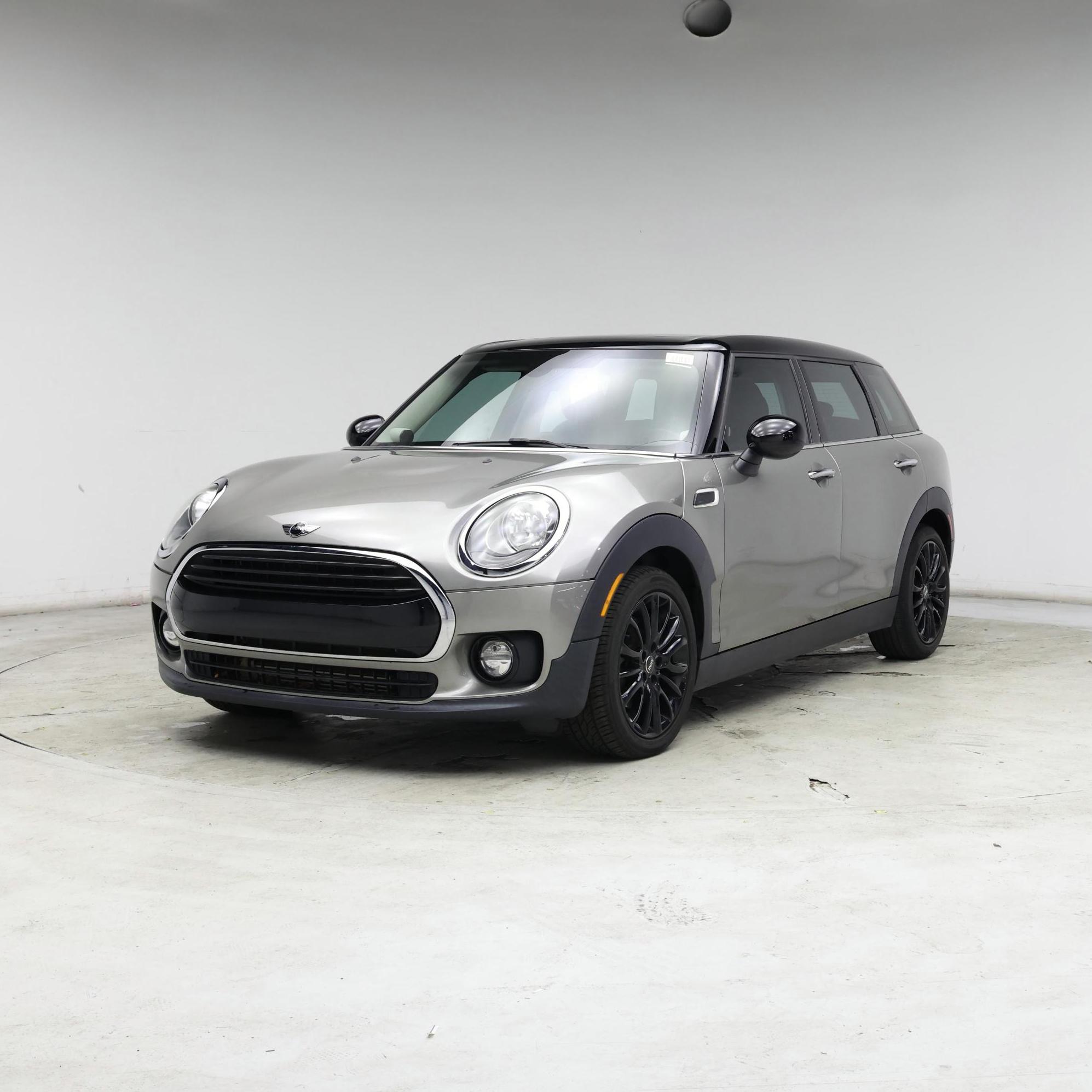 Thumbnail: 2017 MINI Cooper Clubman - 4