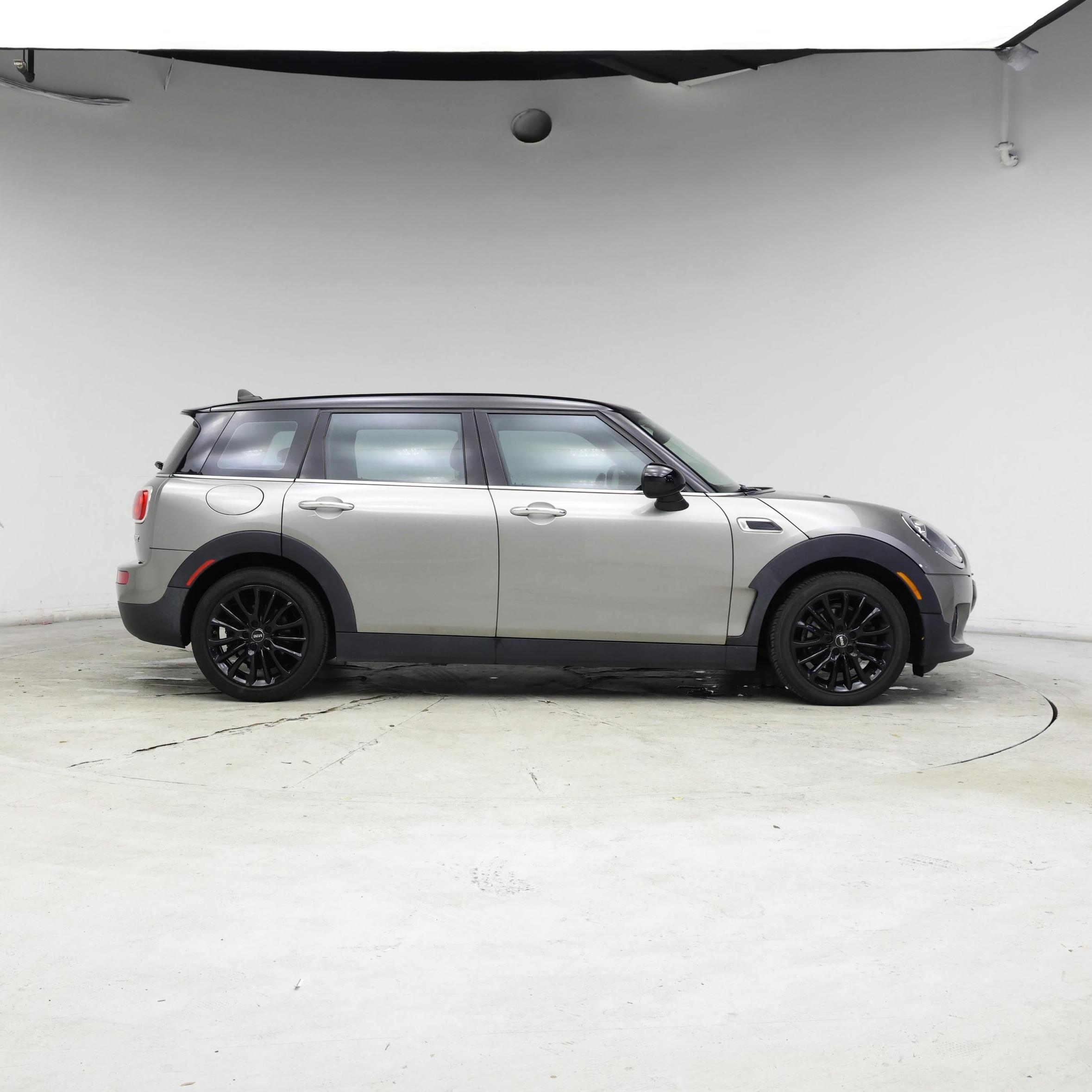 Thumbnail: 2017 MINI Cooper Clubman - 7