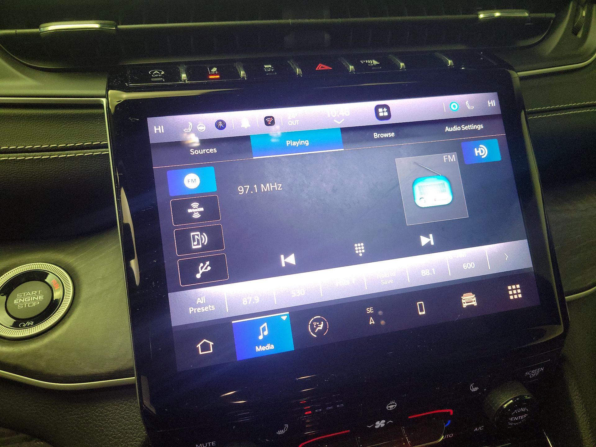 Thumbnail: 2023 Jeep Grand Cherokee - 16