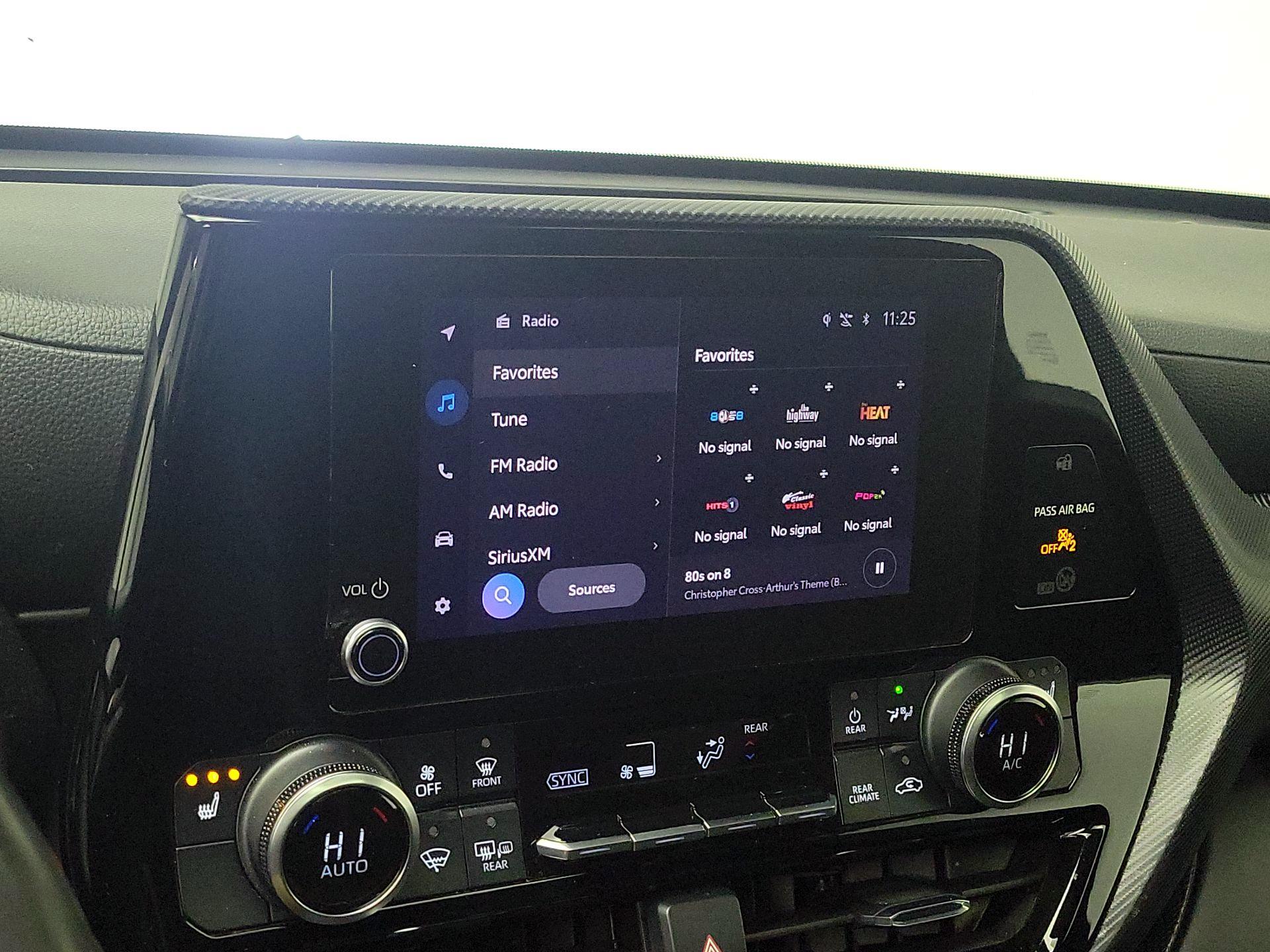 Thumbnail: 2024 Toyota Highlander - 15