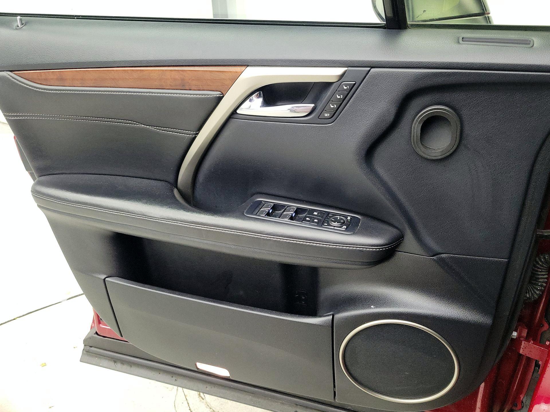 Thumbnail: 2018 Lexus RX - 12