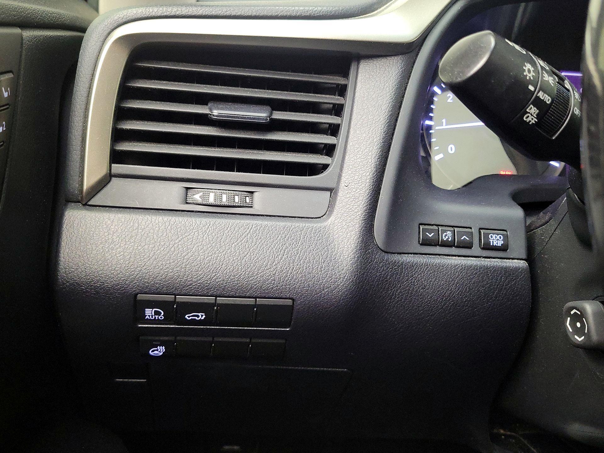 Thumbnail: 2018 Lexus RX - 13