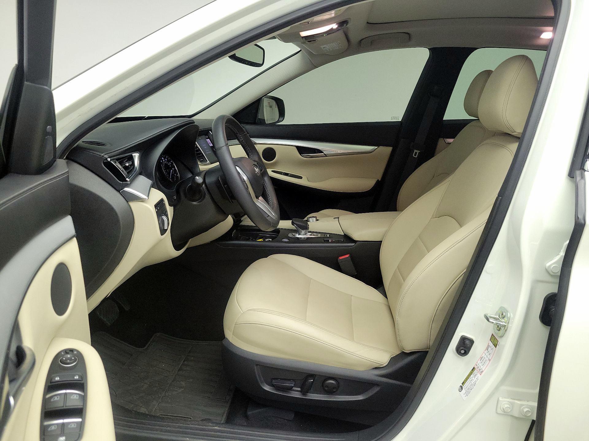 Thumbnail: 2021 INFINITI QX50 - 11