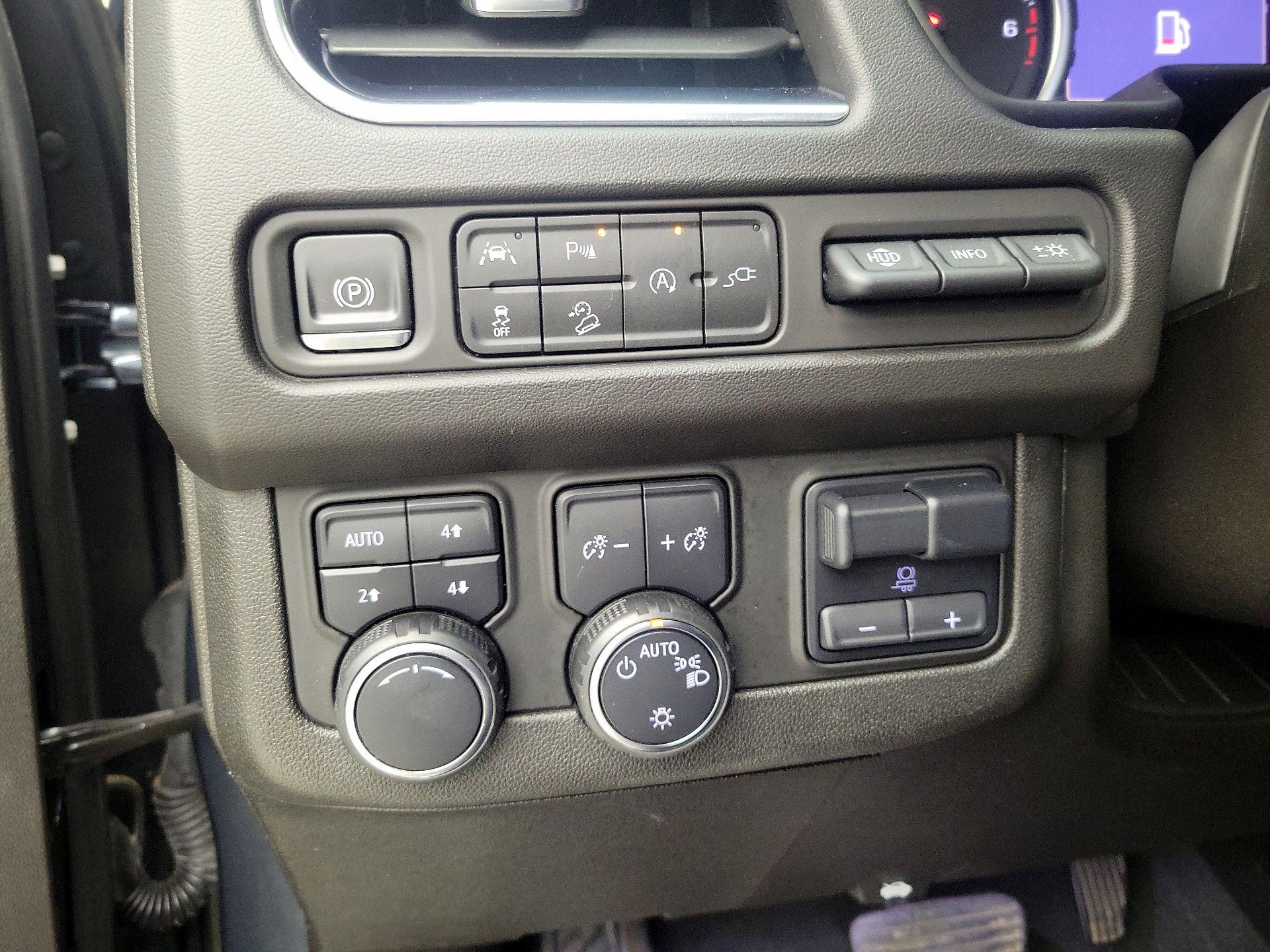 Thumbnail: 2021 Chevrolet Tahoe - 13