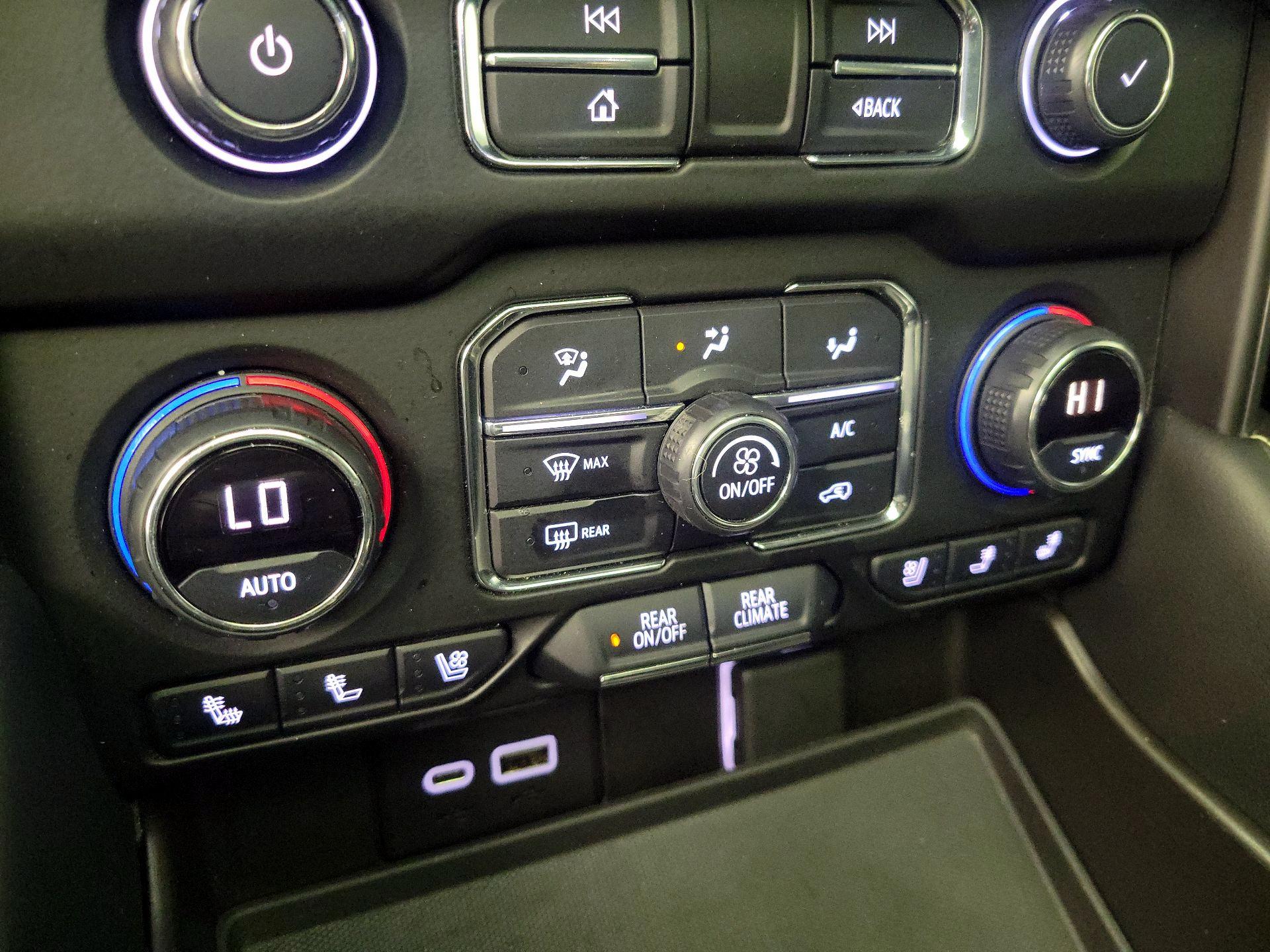 Thumbnail: 2021 Chevrolet Tahoe - 17