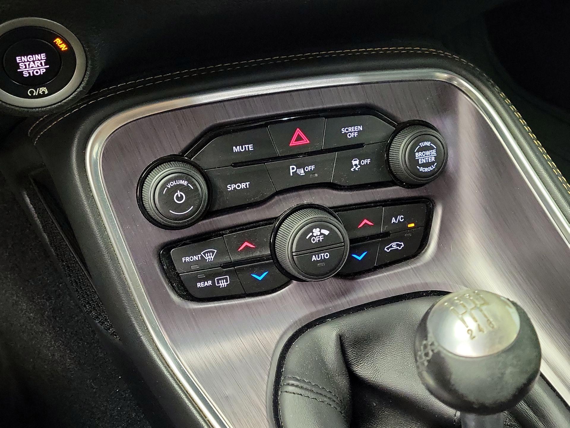 Thumbnail: 2019 Dodge Challenger - 16