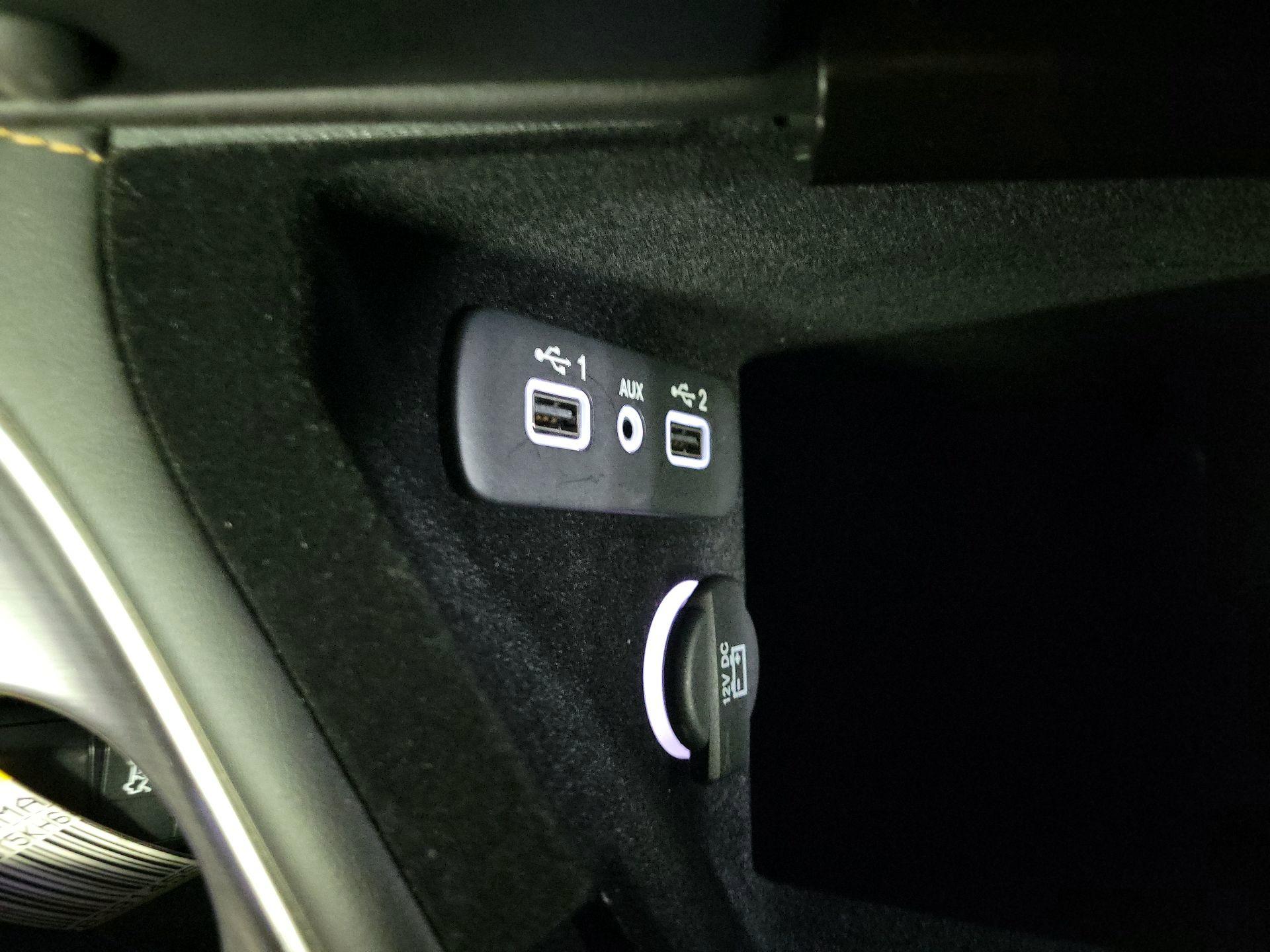 Thumbnail: 2019 Dodge Challenger - 18