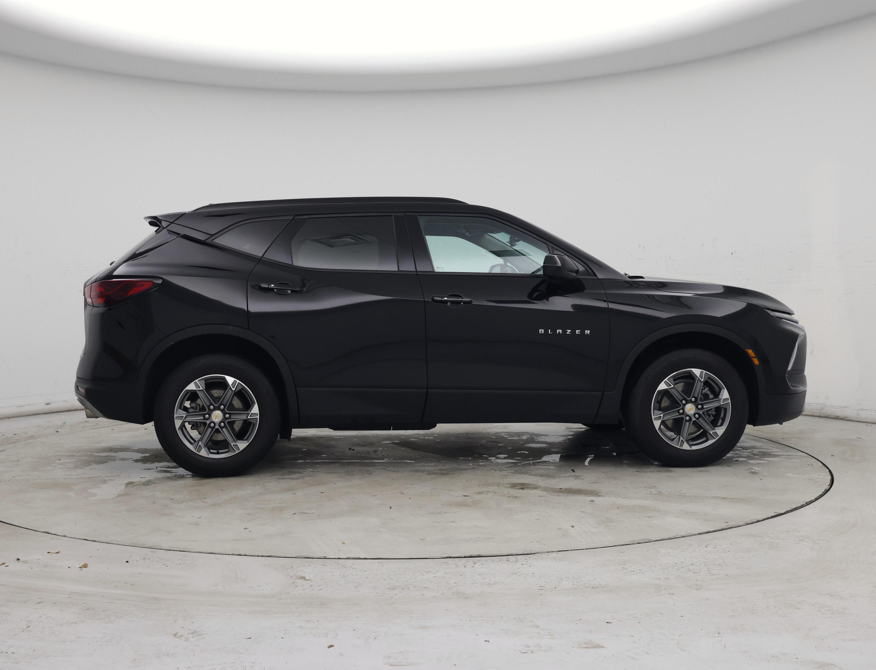 Thumbnail: 2023 Chevrolet Blazer - 7