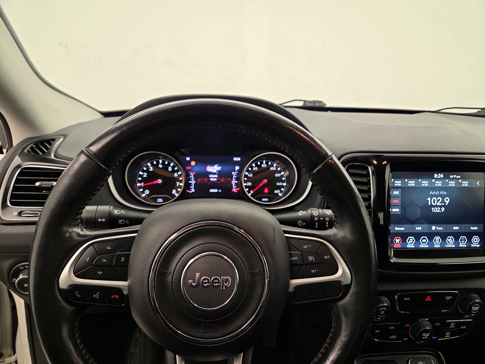 Thumbnail: 2020 Jeep Compass - 10