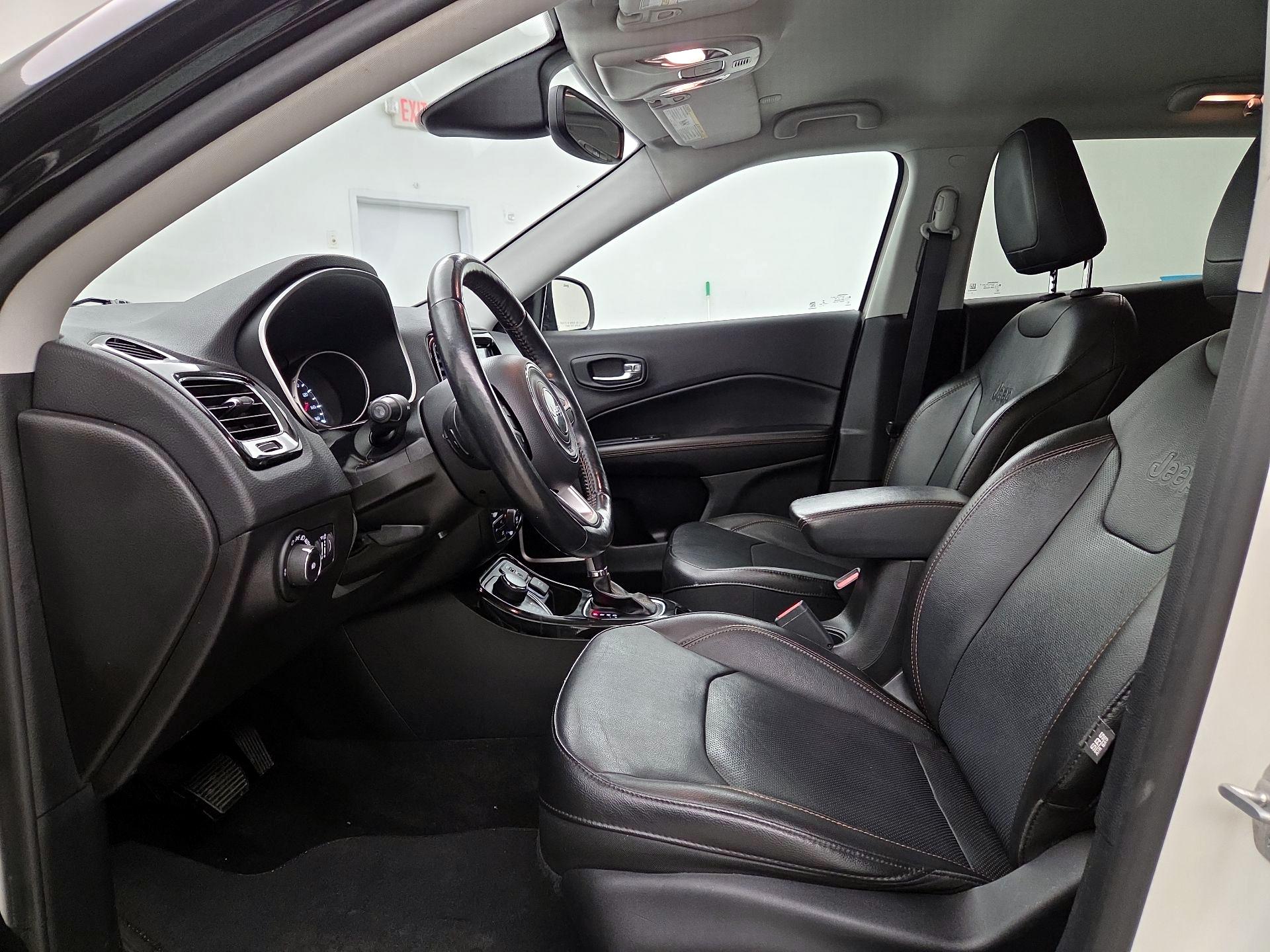 Thumbnail: 2020 Jeep Compass - 11