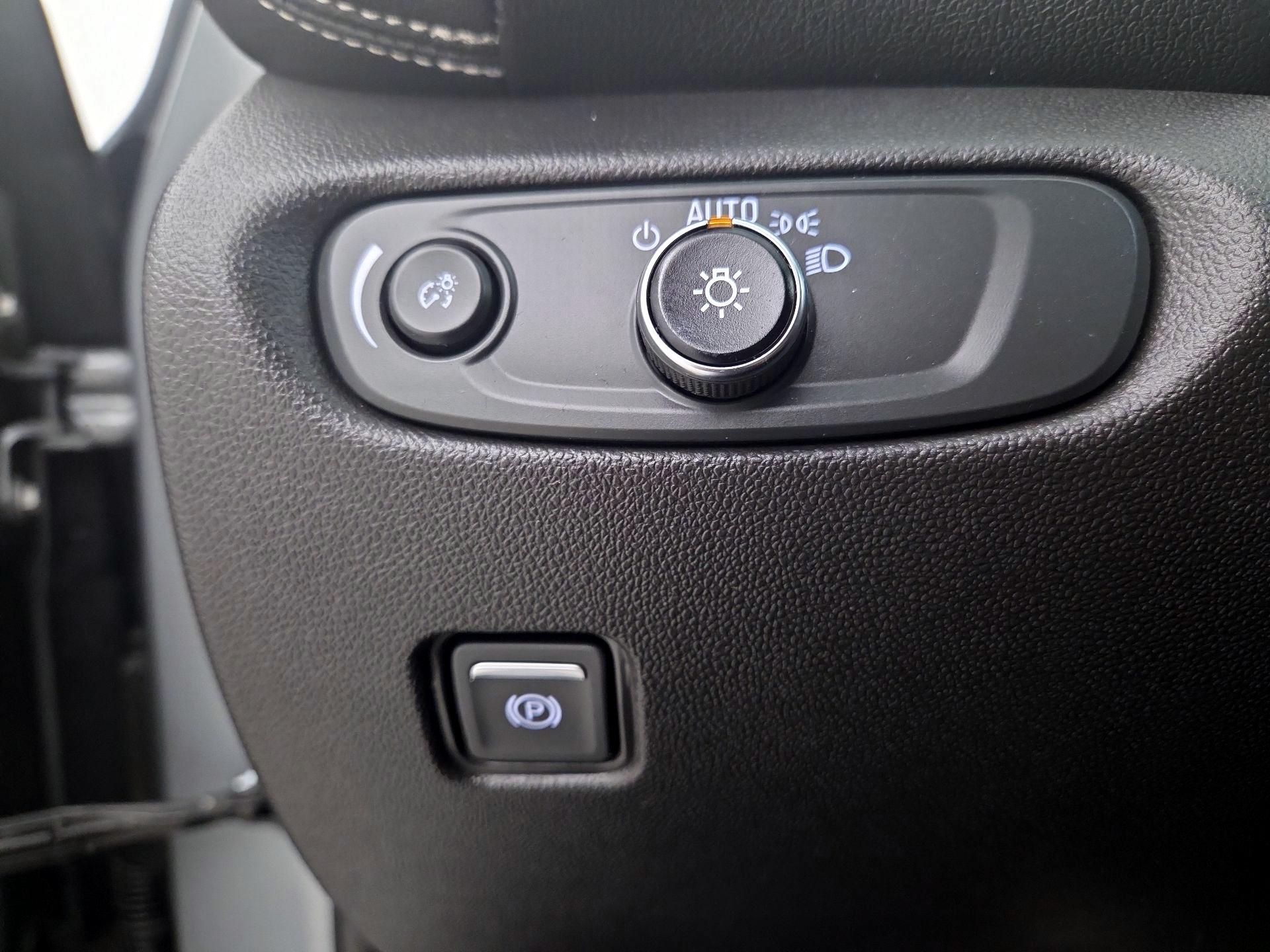 Thumbnail: 2023 Chevrolet Blazer - 13