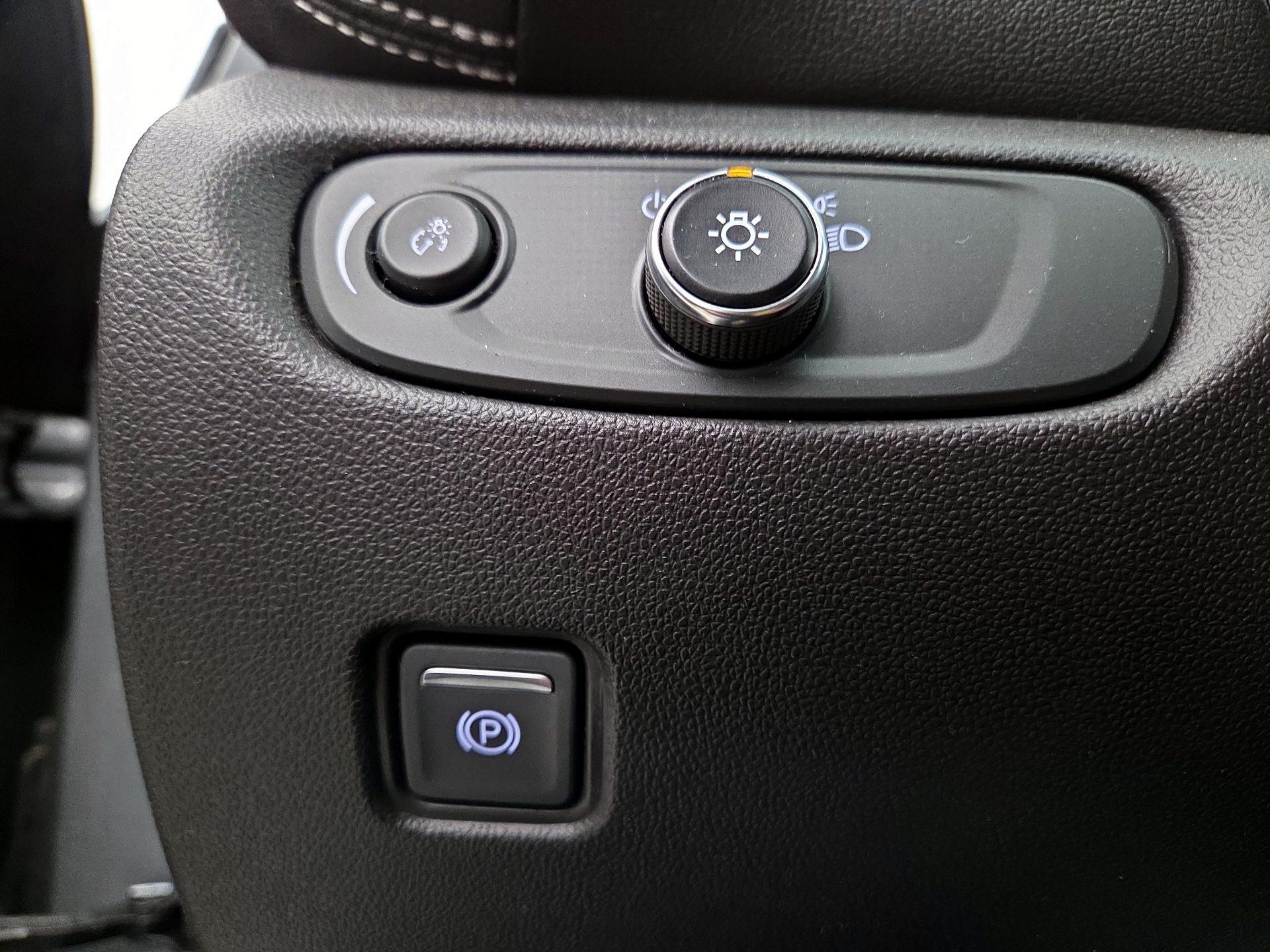 Thumbnail: 2023 Chevrolet Blazer - 13