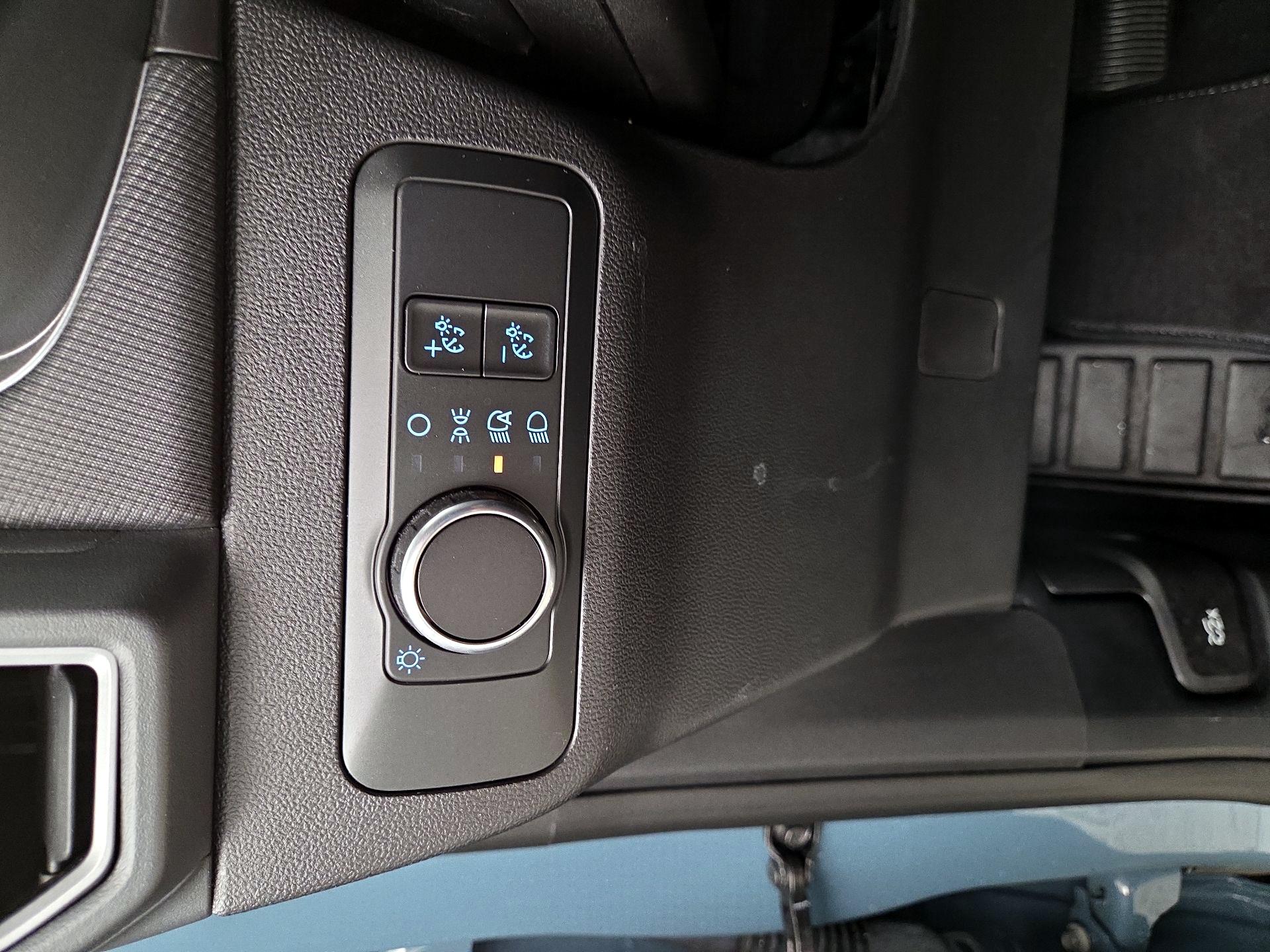 Thumbnail: 2022 Ford Bronco Sport - 13