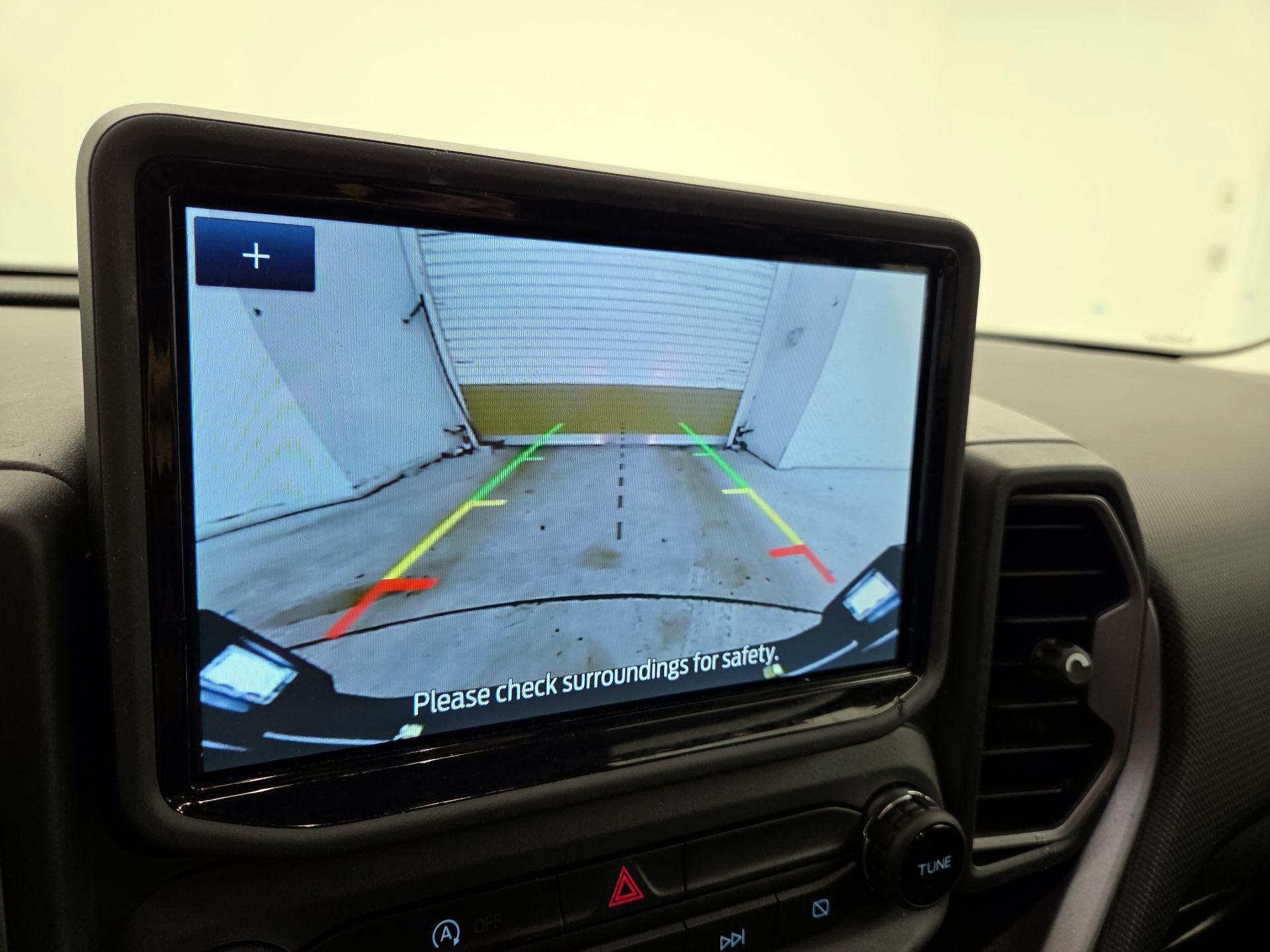 Thumbnail: 2022 Ford Bronco Sport - 14