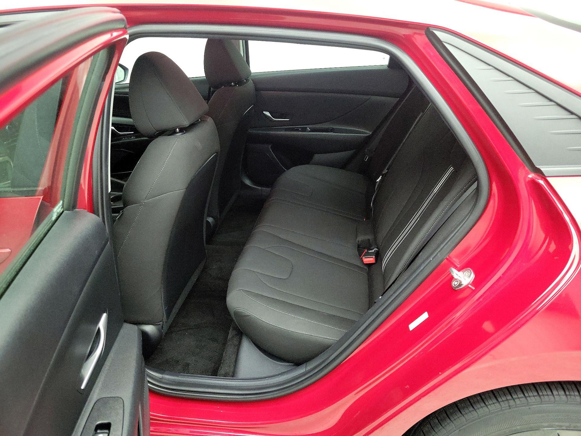 Thumbnail: 2023 Hyundai Elantra - 19