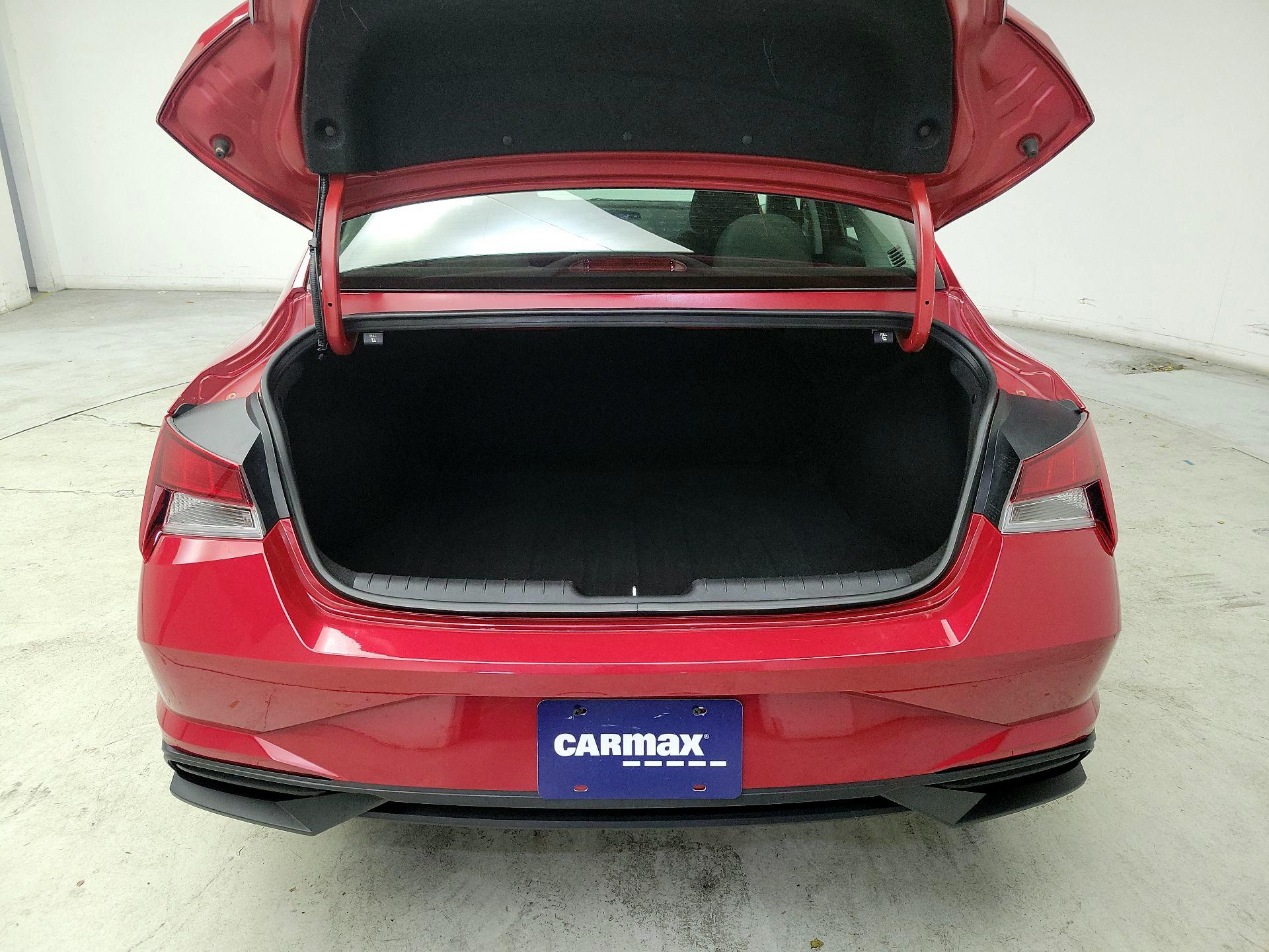 Thumbnail: 2023 Hyundai Elantra - 20