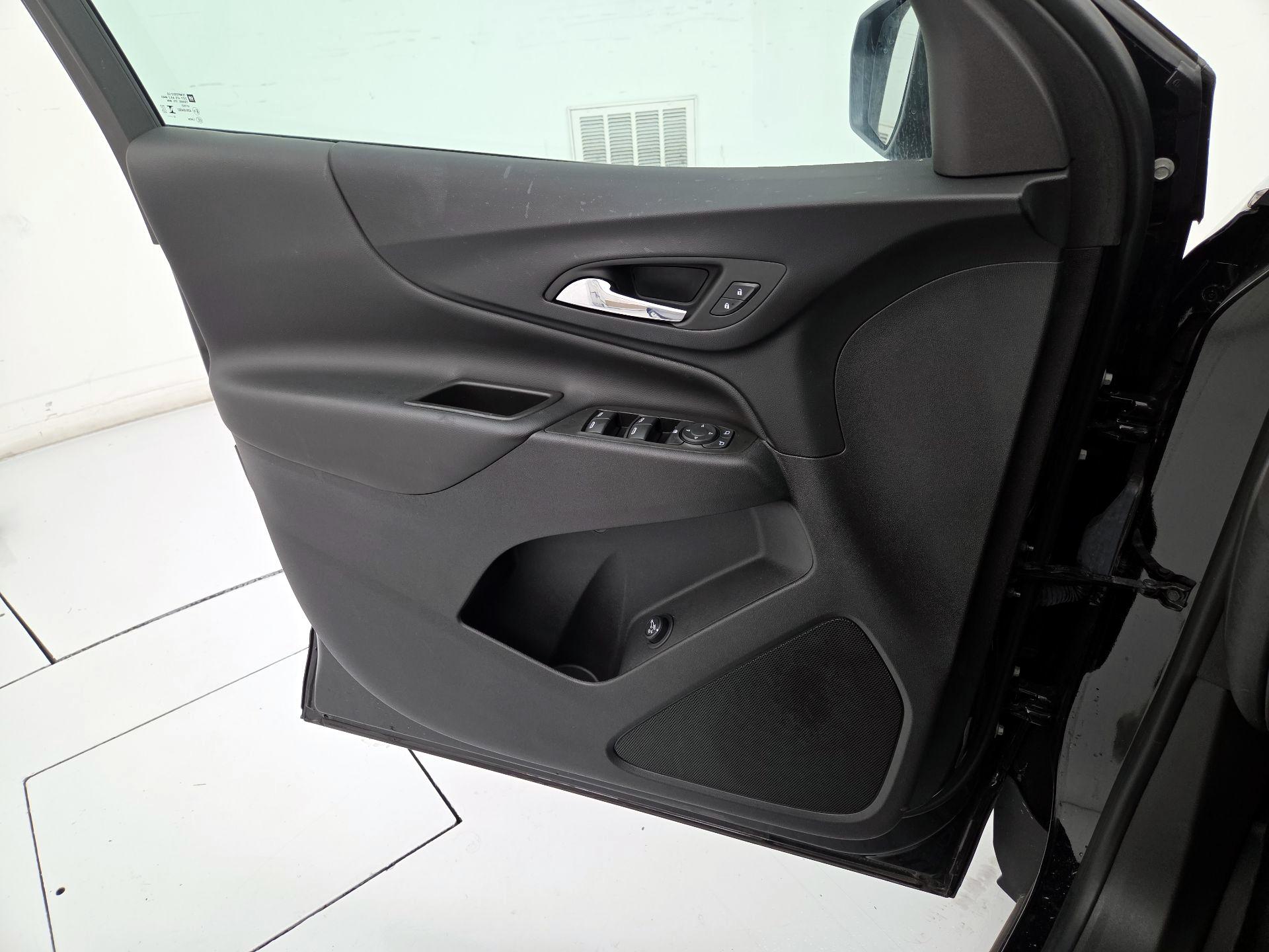 Thumbnail: 2024 Chevrolet Equinox - 12