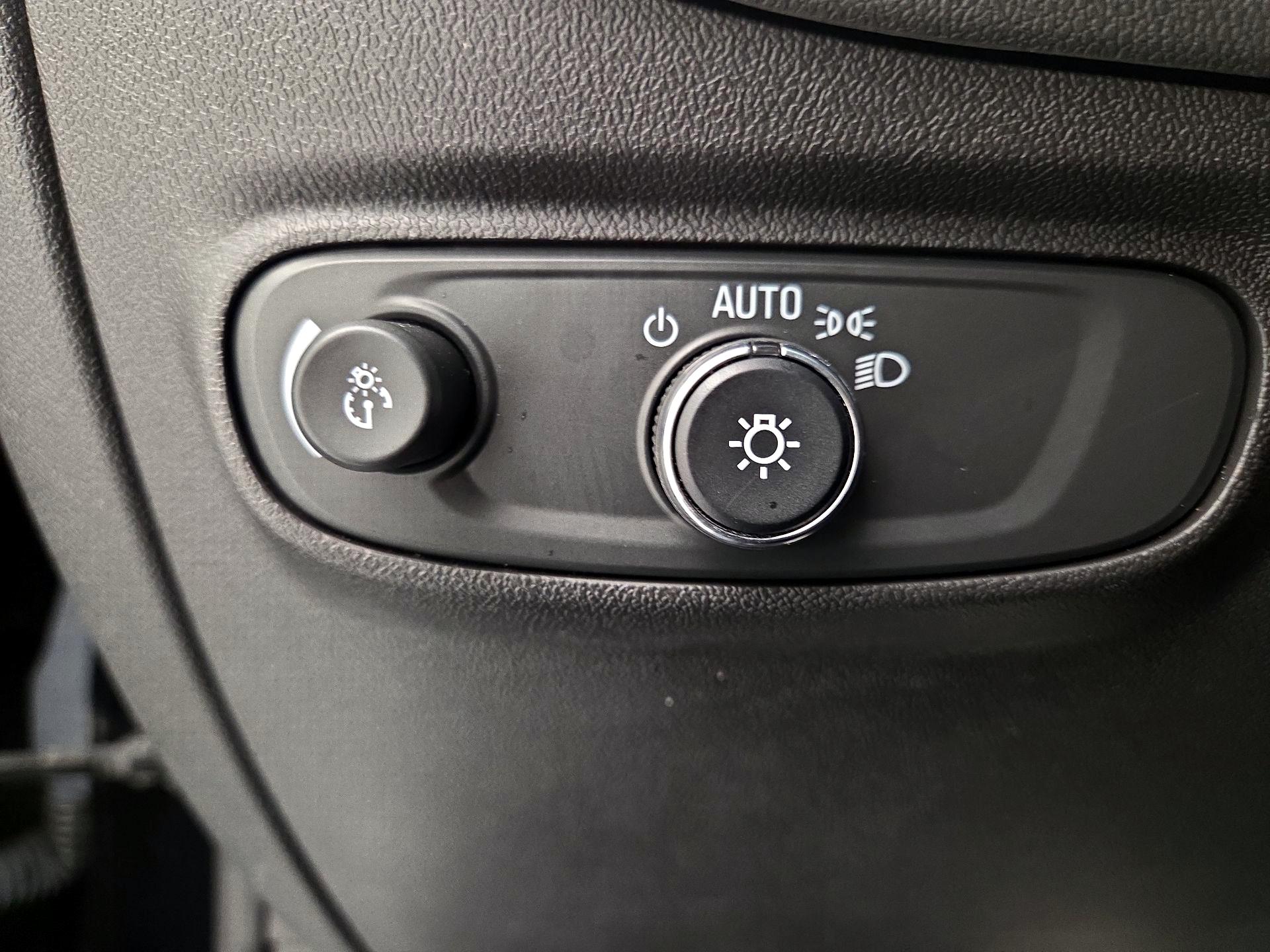 Thumbnail: 2024 Chevrolet Equinox - 13