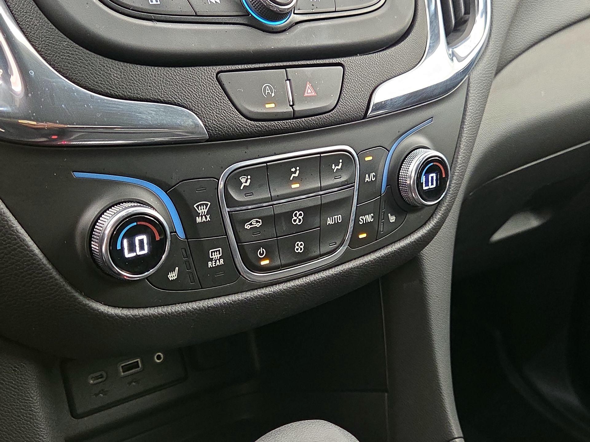 Thumbnail: 2024 Chevrolet Equinox - 16