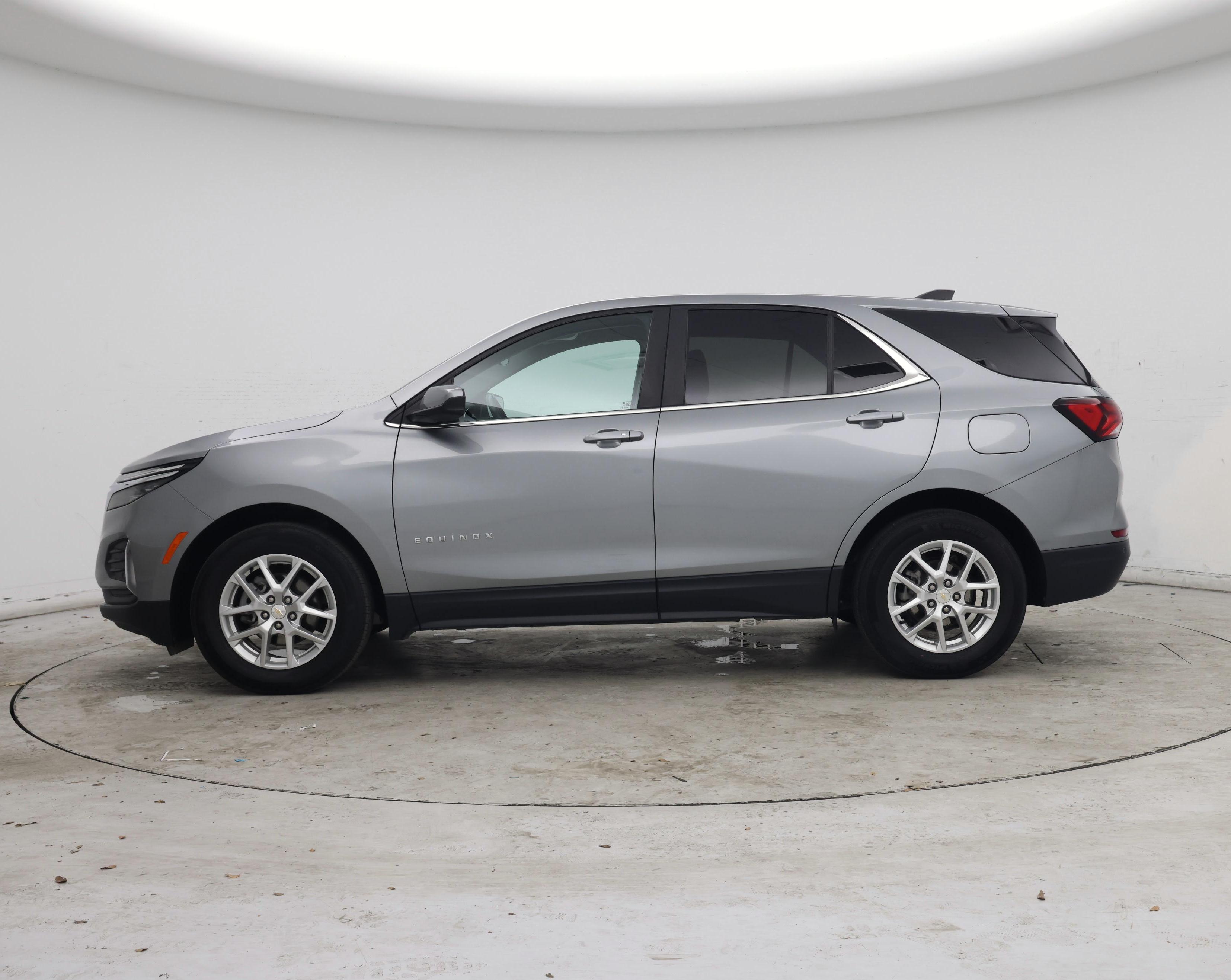 Thumbnail: 2023 Chevrolet Equinox - 3