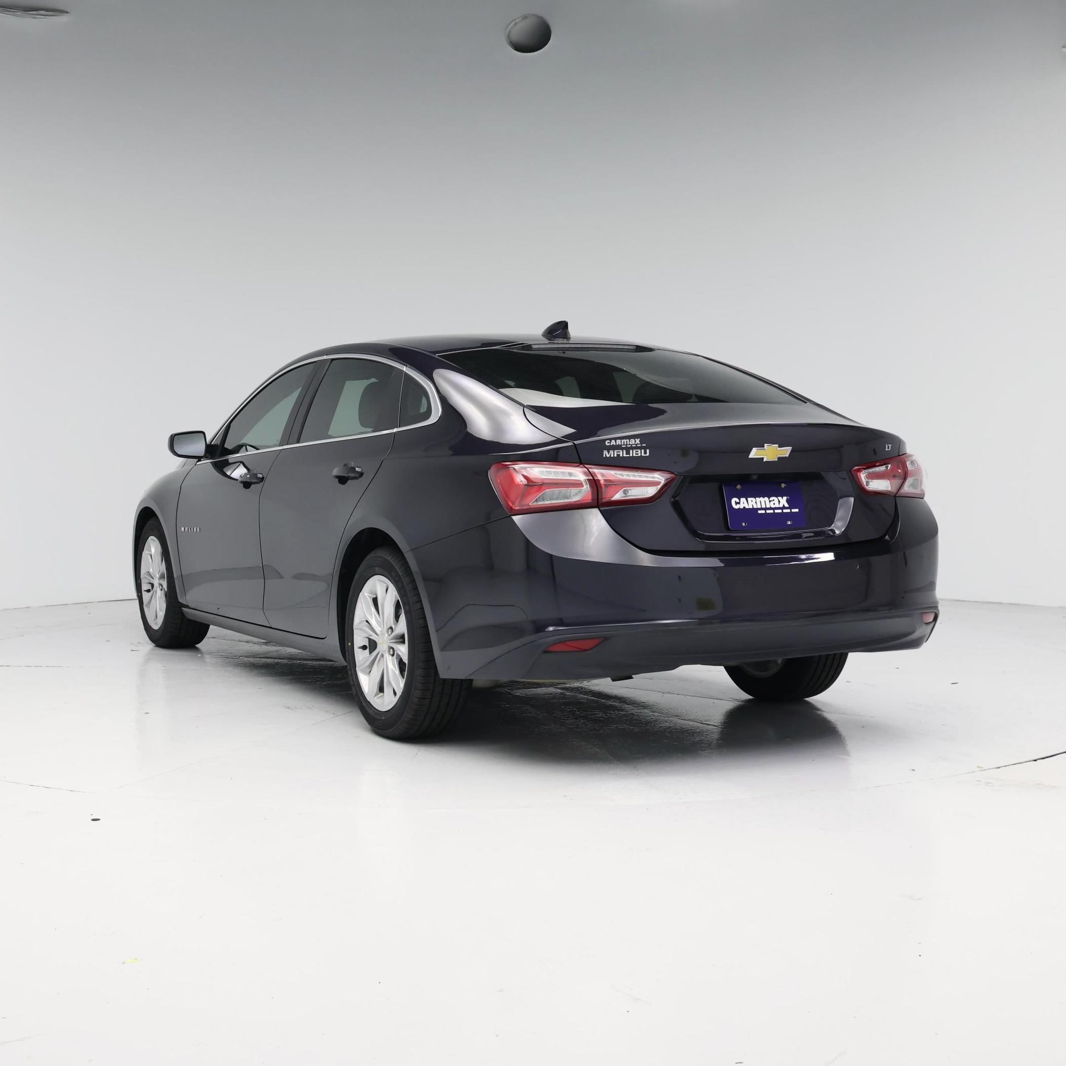 Thumbnail: 2022 Chevrolet Malibu - 2