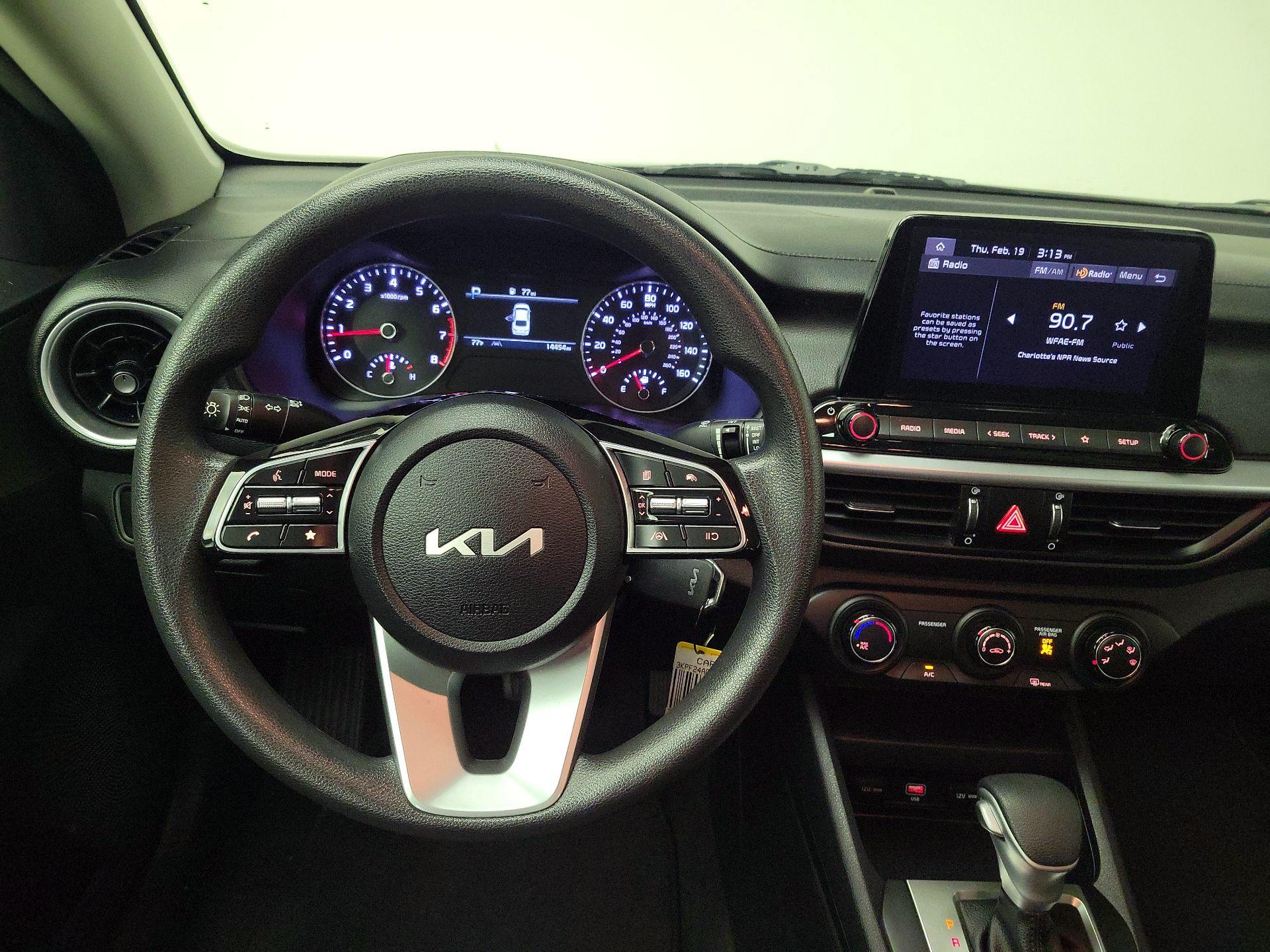 Thumbnail: 2022 Kia Forte - 10