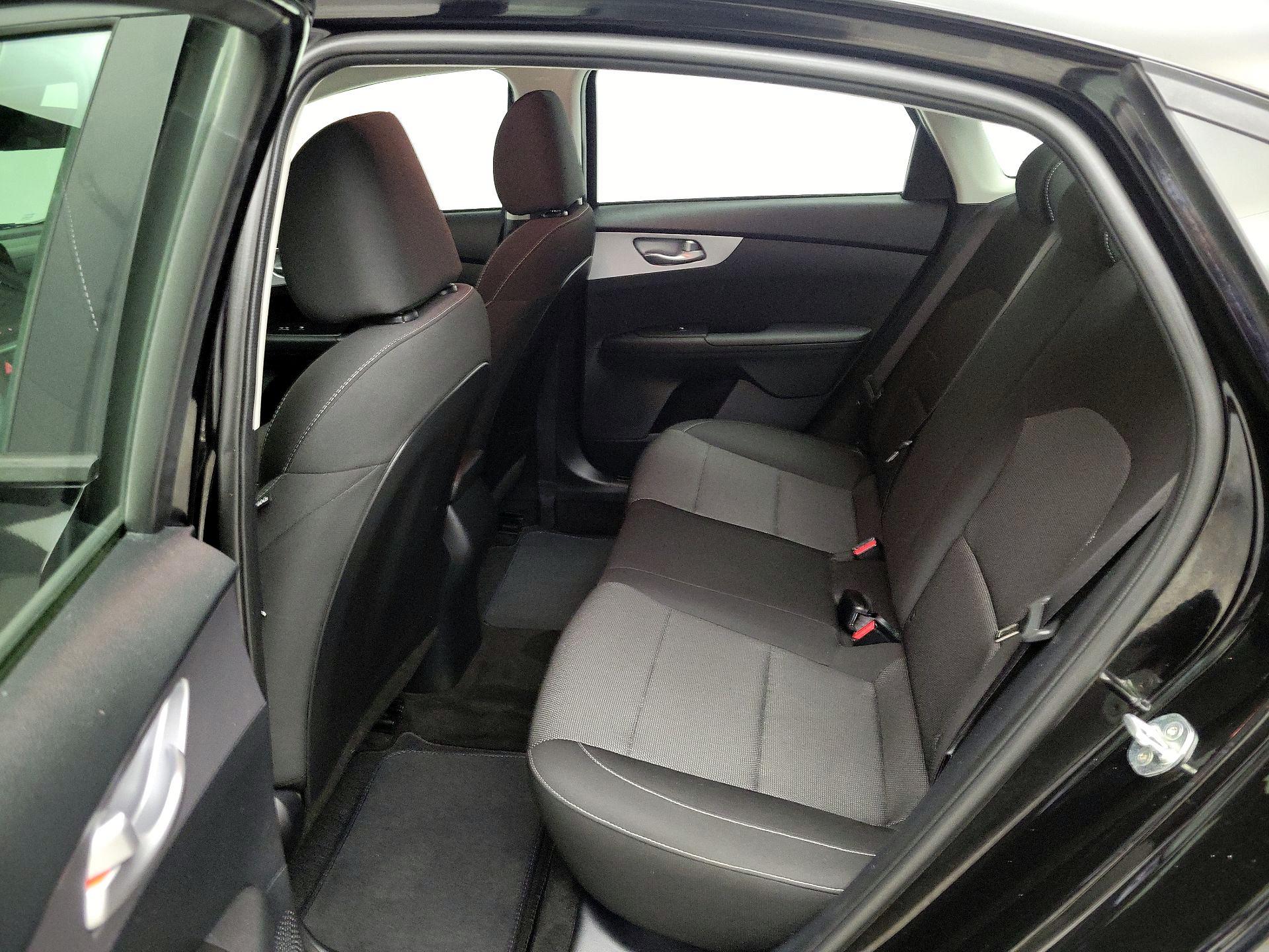 Thumbnail: 2022 Kia Forte - 19