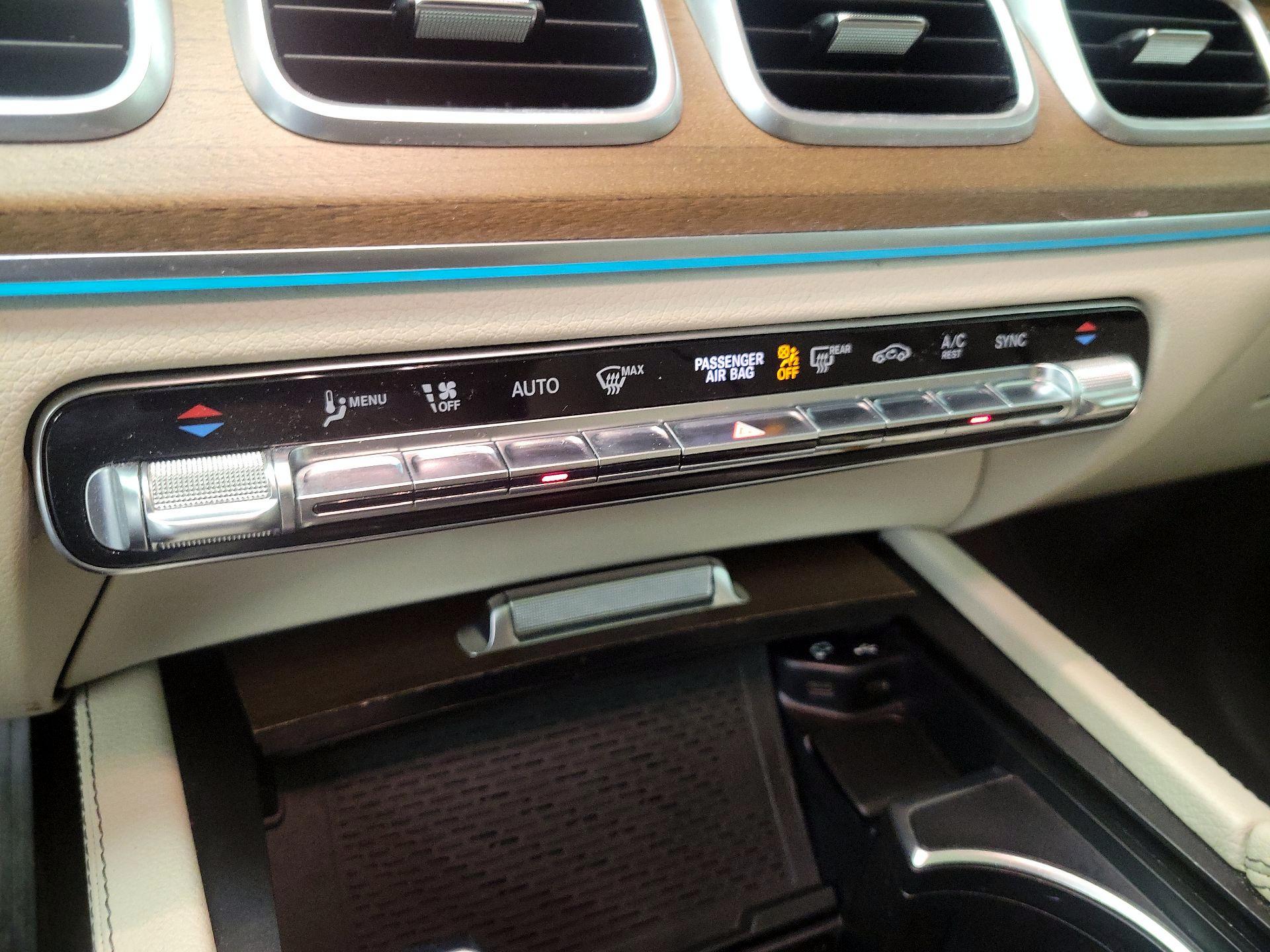 Thumbnail: 2021 Mercedes-Benz GLE - 17