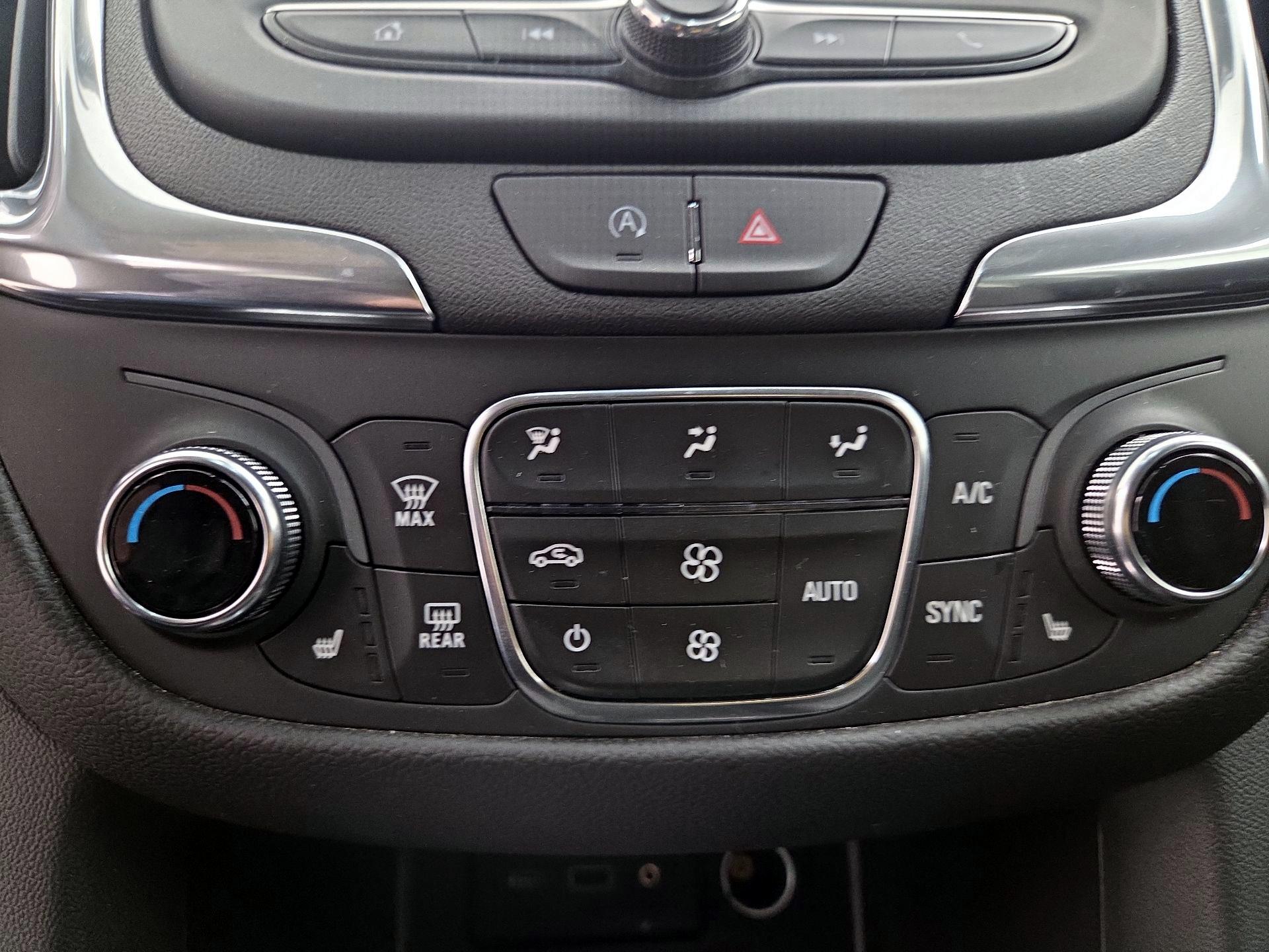 Thumbnail: 2023 Chevrolet Equinox - 15