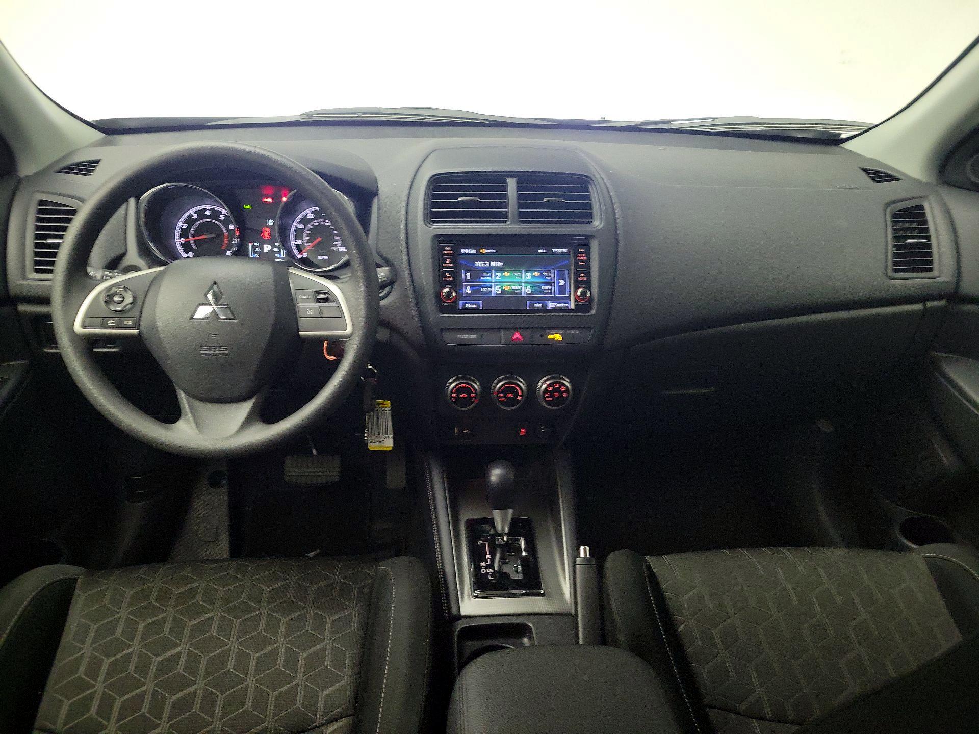 Thumbnail: 2025 Mitsubishi Outlander Sport - 9