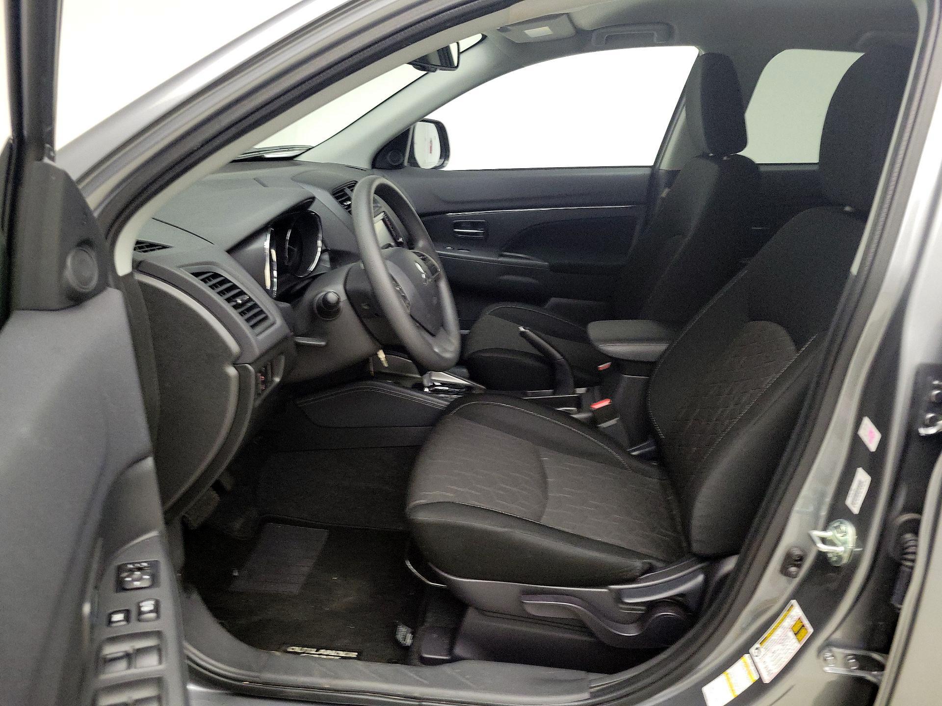 Thumbnail: 2025 Mitsubishi Outlander Sport - 11