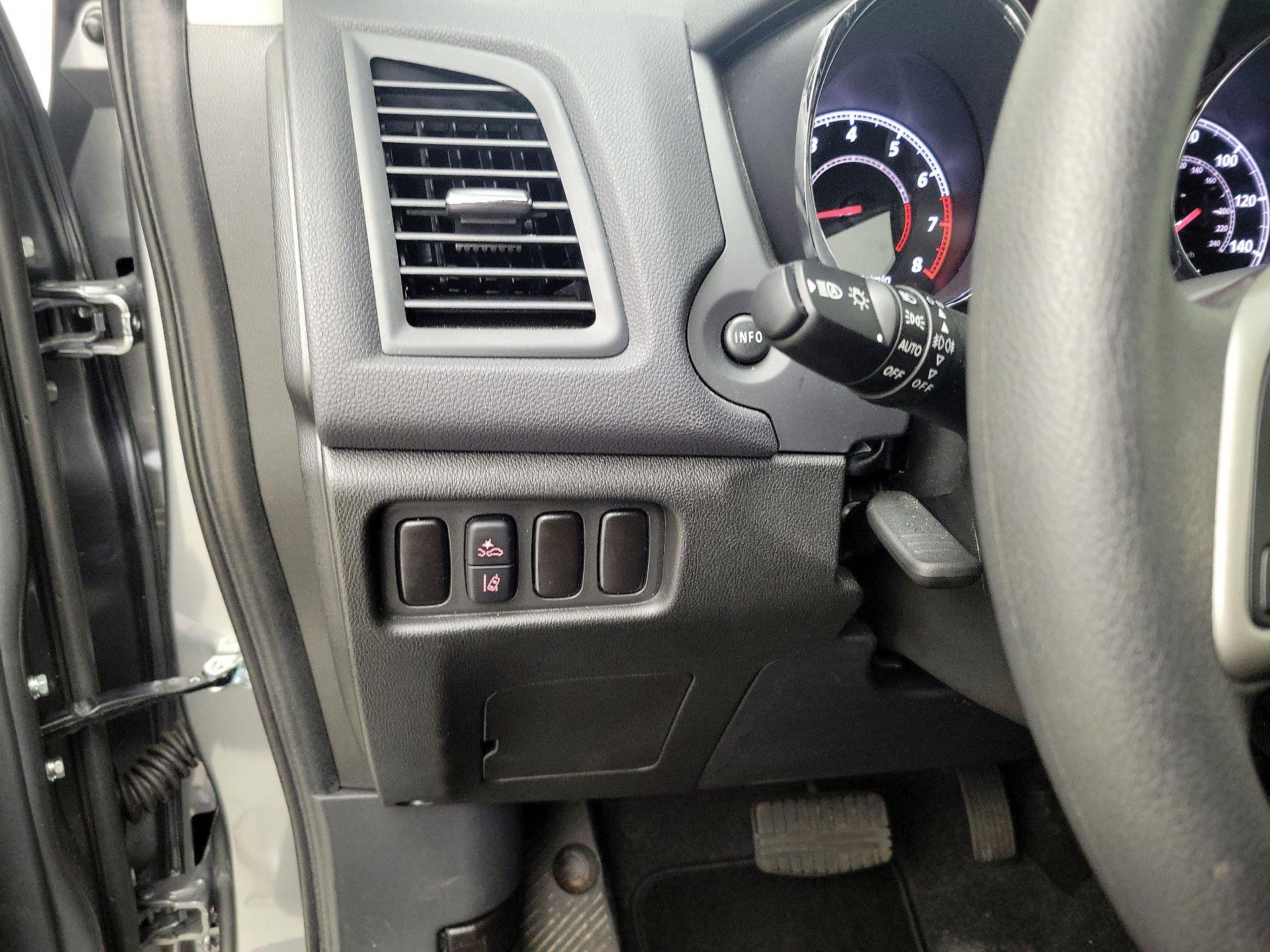 Thumbnail: 2025 Mitsubishi Outlander Sport - 13