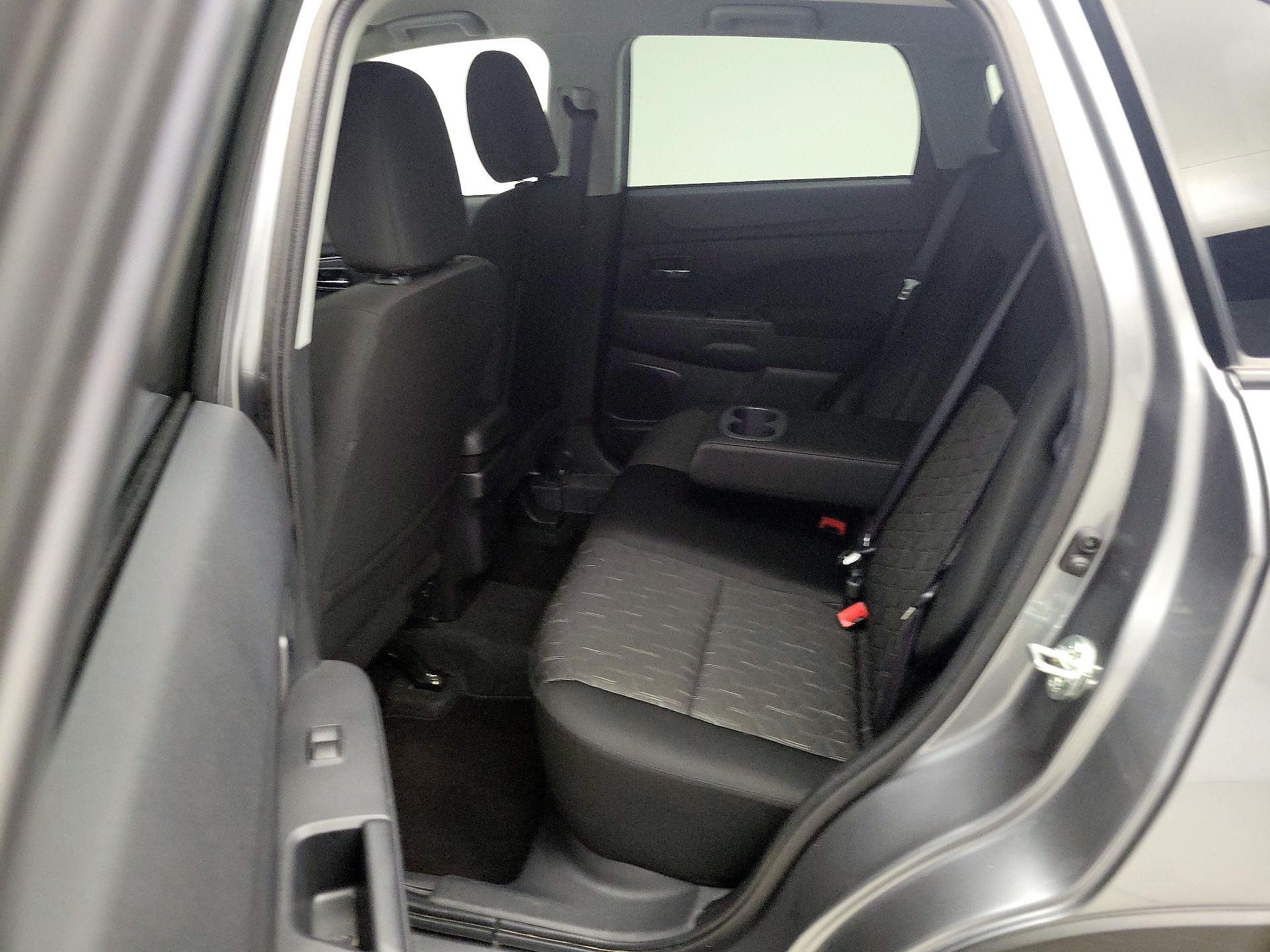 Thumbnail: 2025 Mitsubishi Outlander Sport - 19