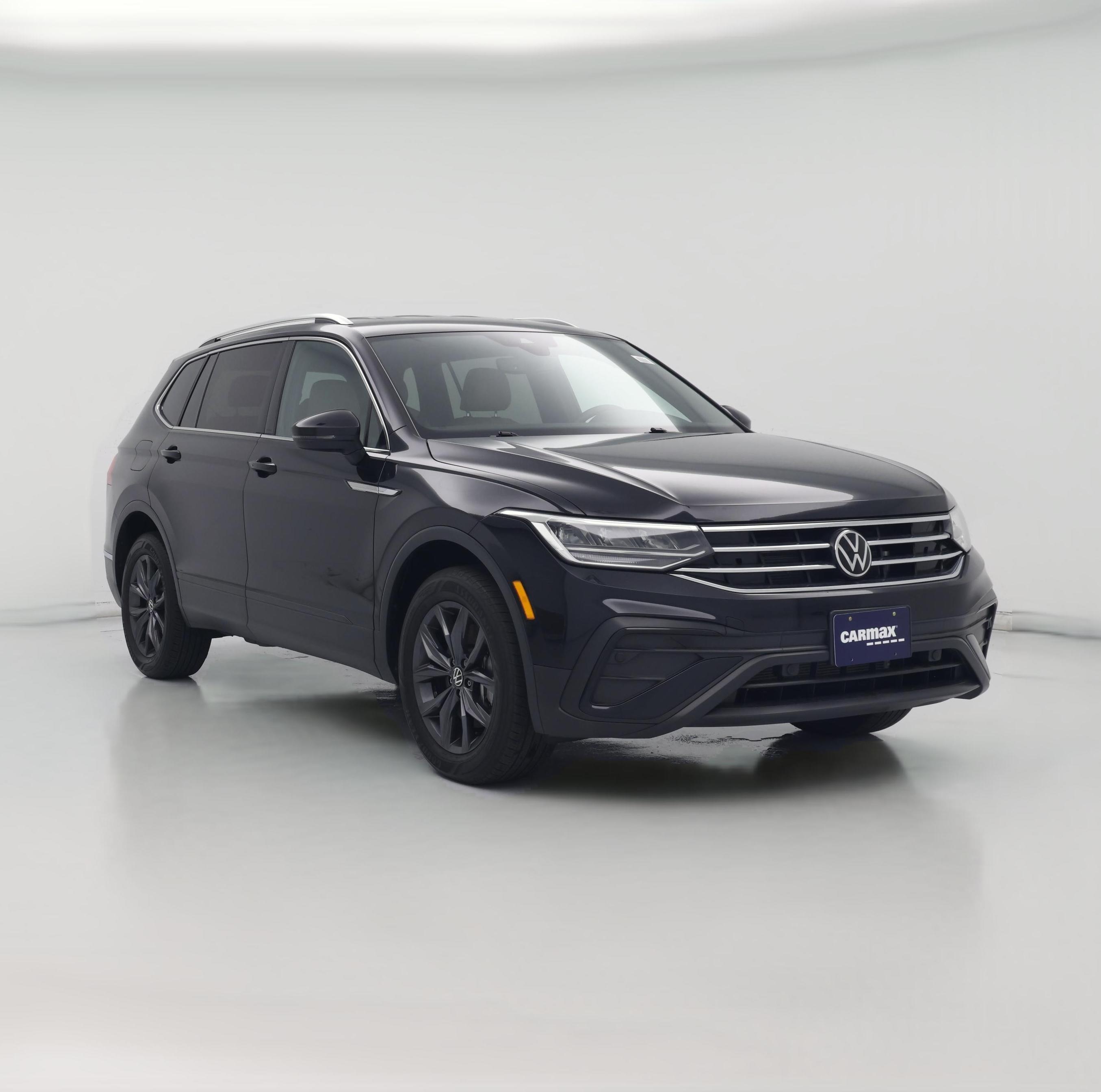 Thumbnail: 2022 Volkswagen Tiguan - 1
