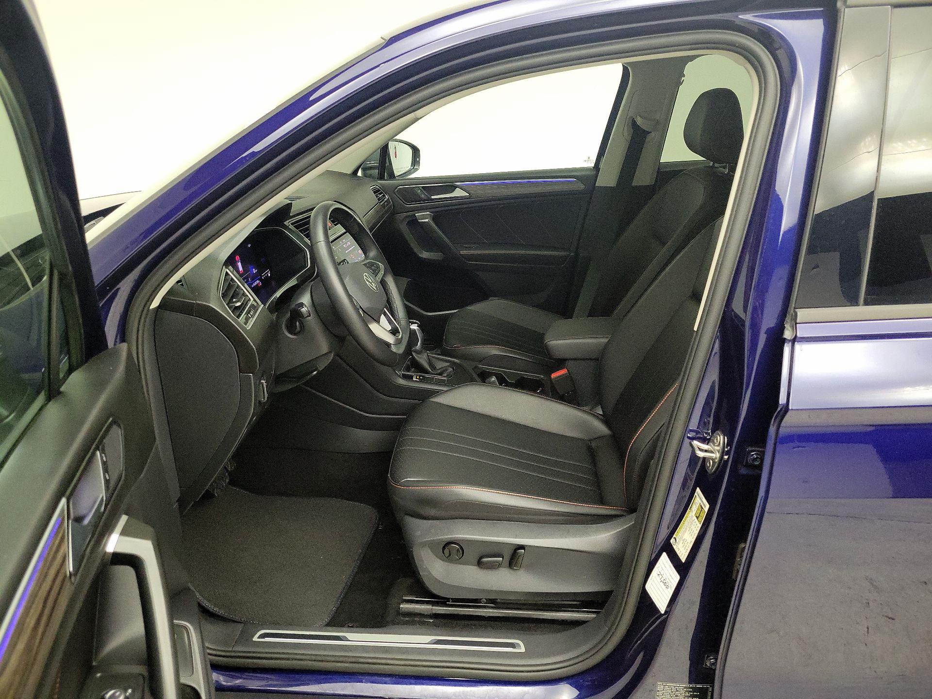 Thumbnail: 2024 Volkswagen Tiguan - 11