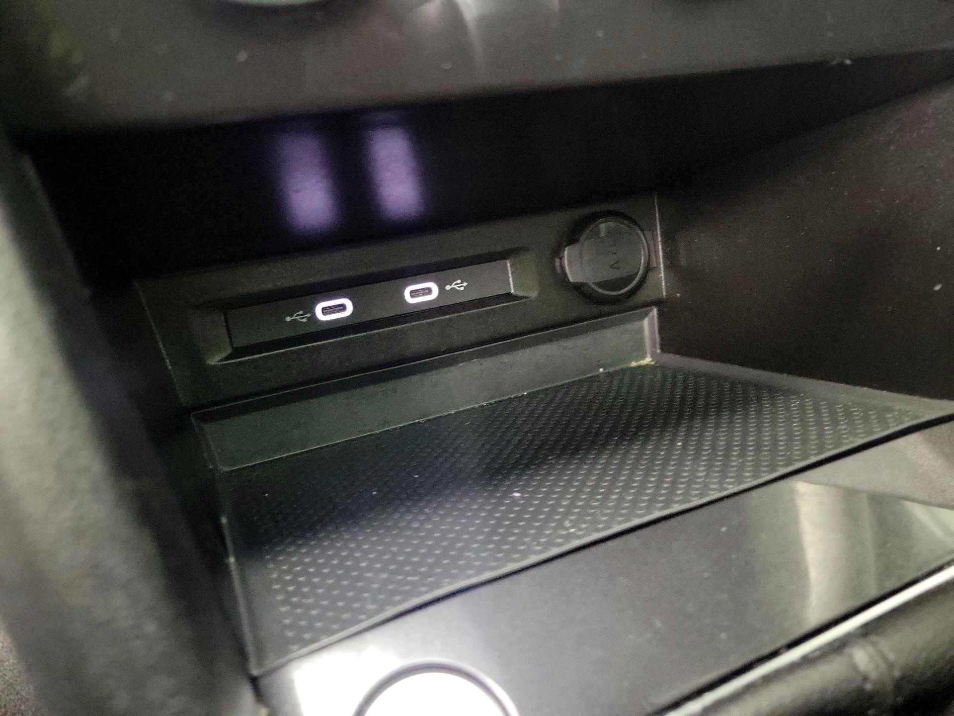 Thumbnail: 2024 Volkswagen Tiguan - 18