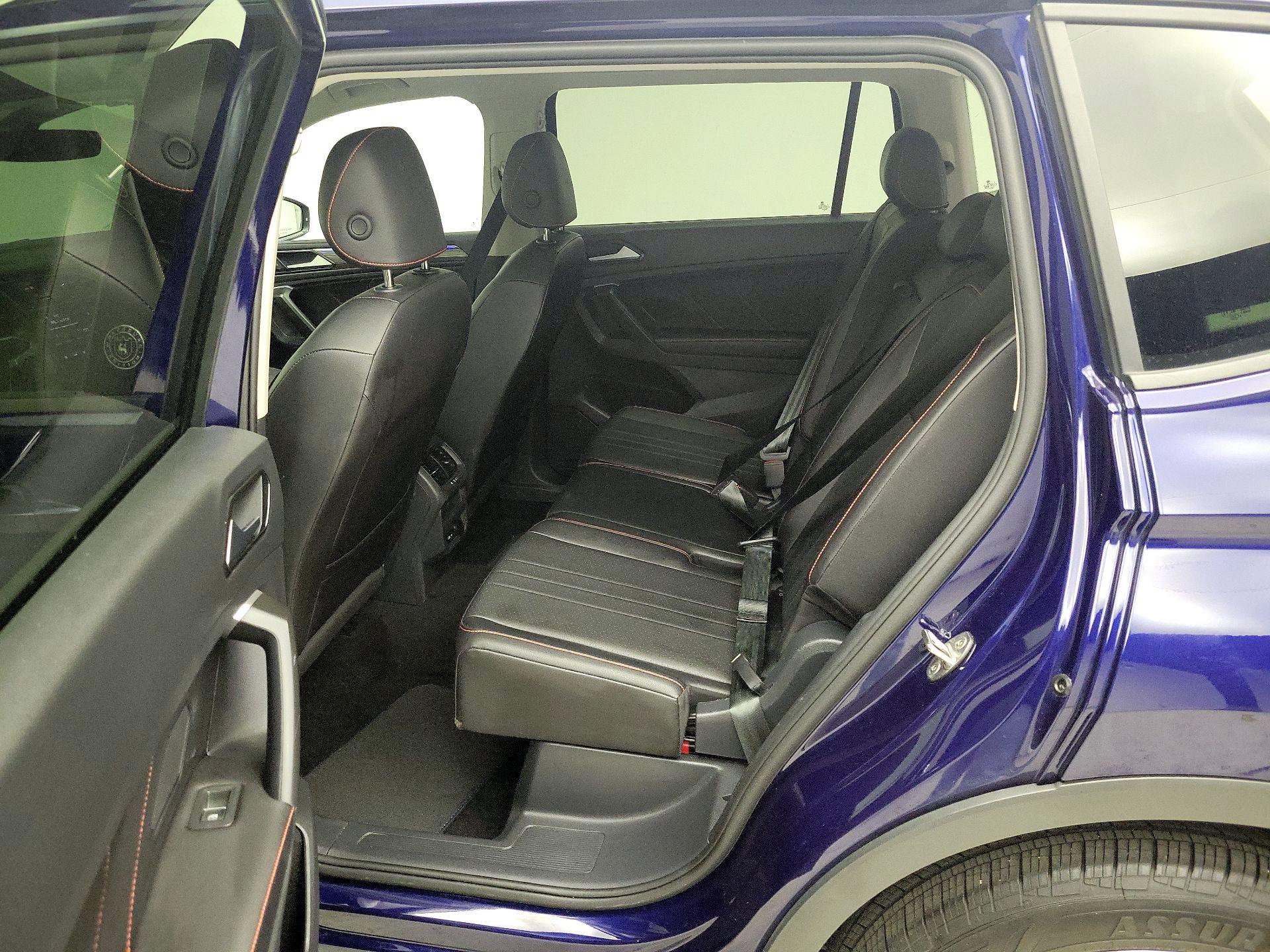 Thumbnail: 2024 Volkswagen Tiguan - 20