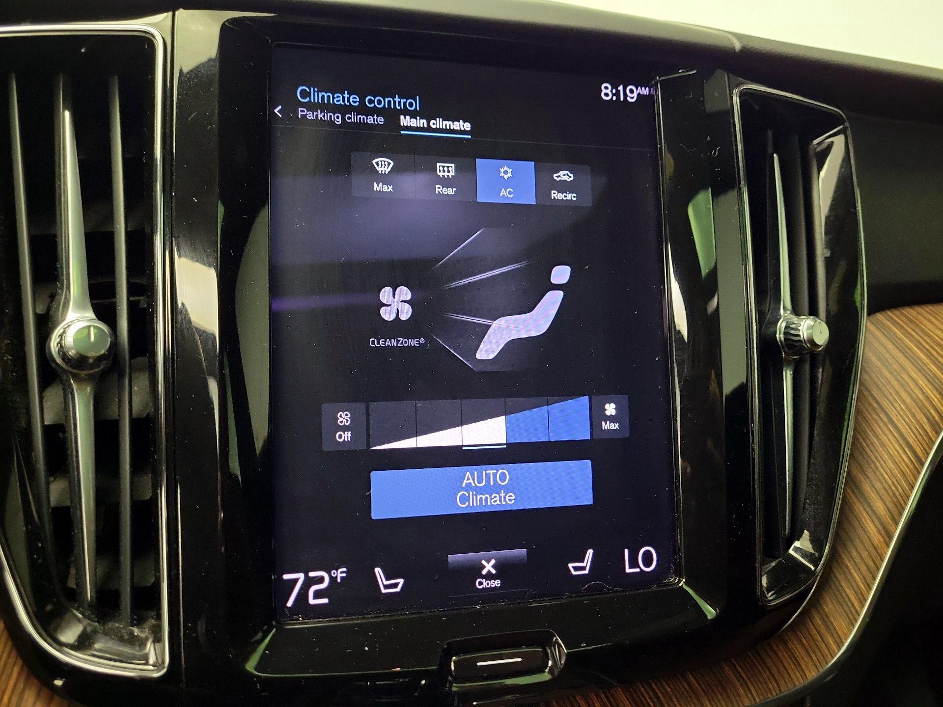 Thumbnail: 2021 Volvo XC60 - 15