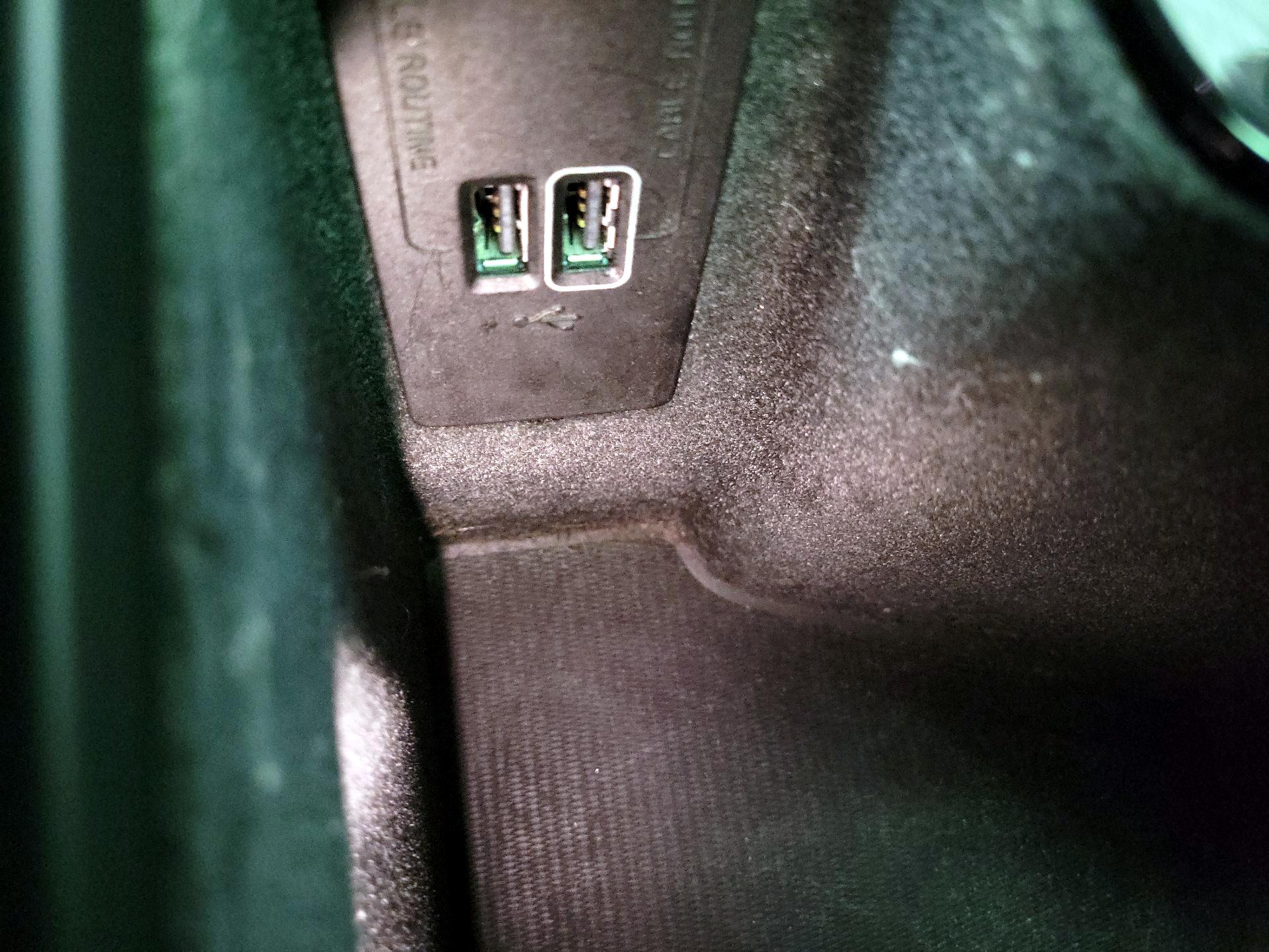 Thumbnail: 2021 Volvo XC60 - 17