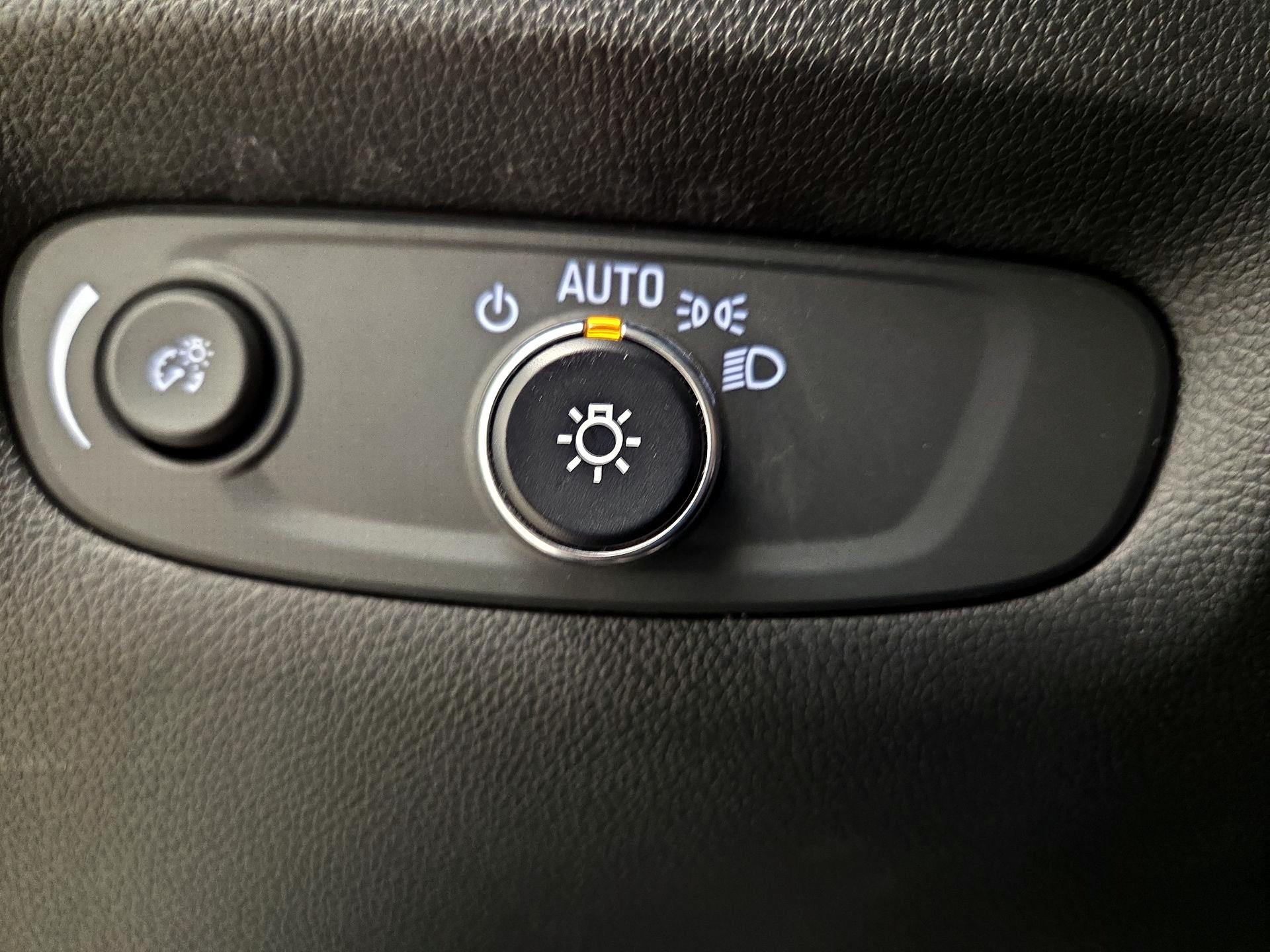 Thumbnail: 2023 Chevrolet Traverse - 13