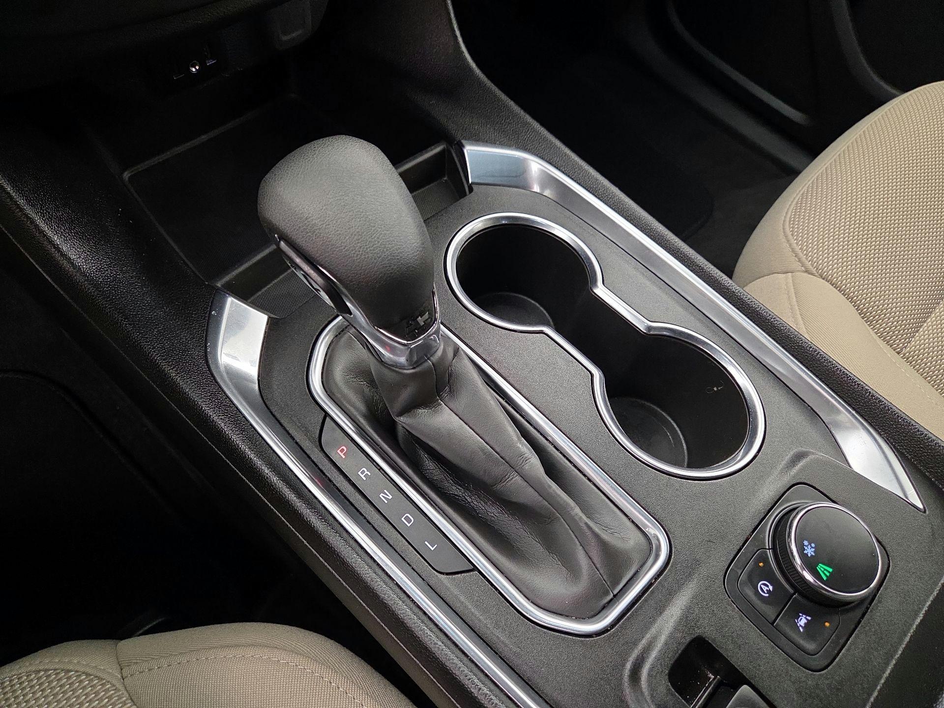 Thumbnail: 2023 Chevrolet Traverse - 17