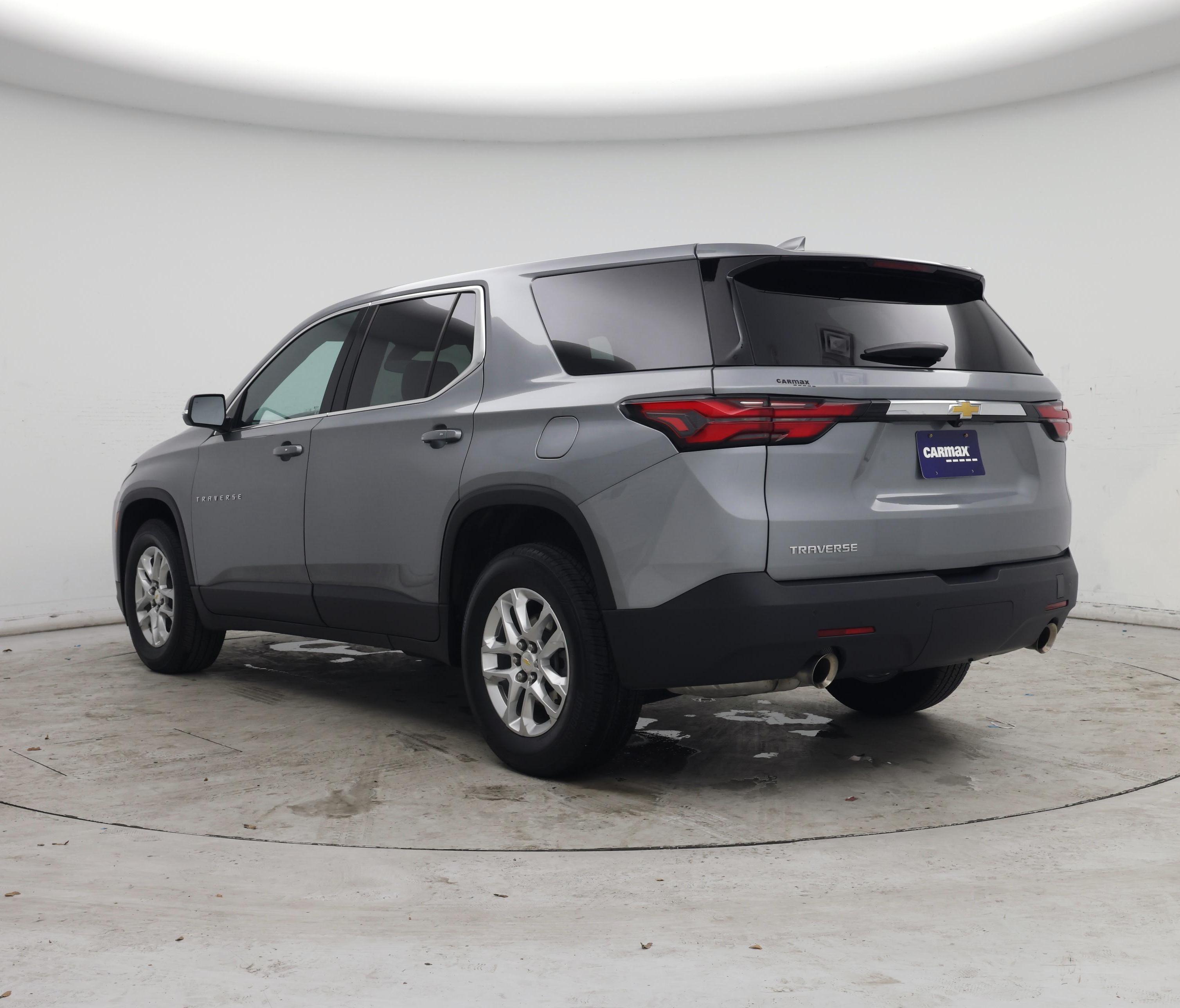 Thumbnail: 2023 Chevrolet Traverse - 2