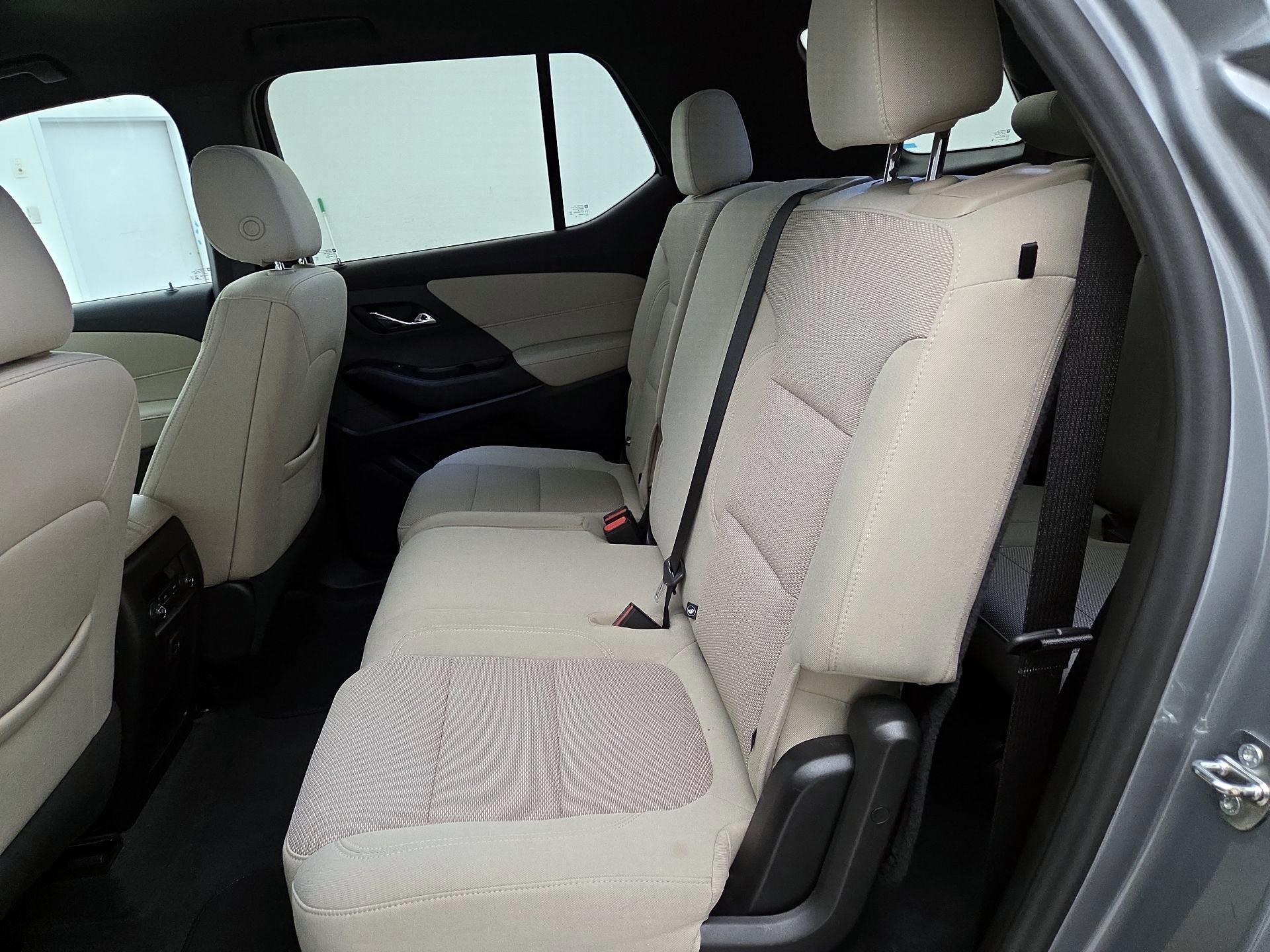 Thumbnail: 2023 Chevrolet Traverse - 19