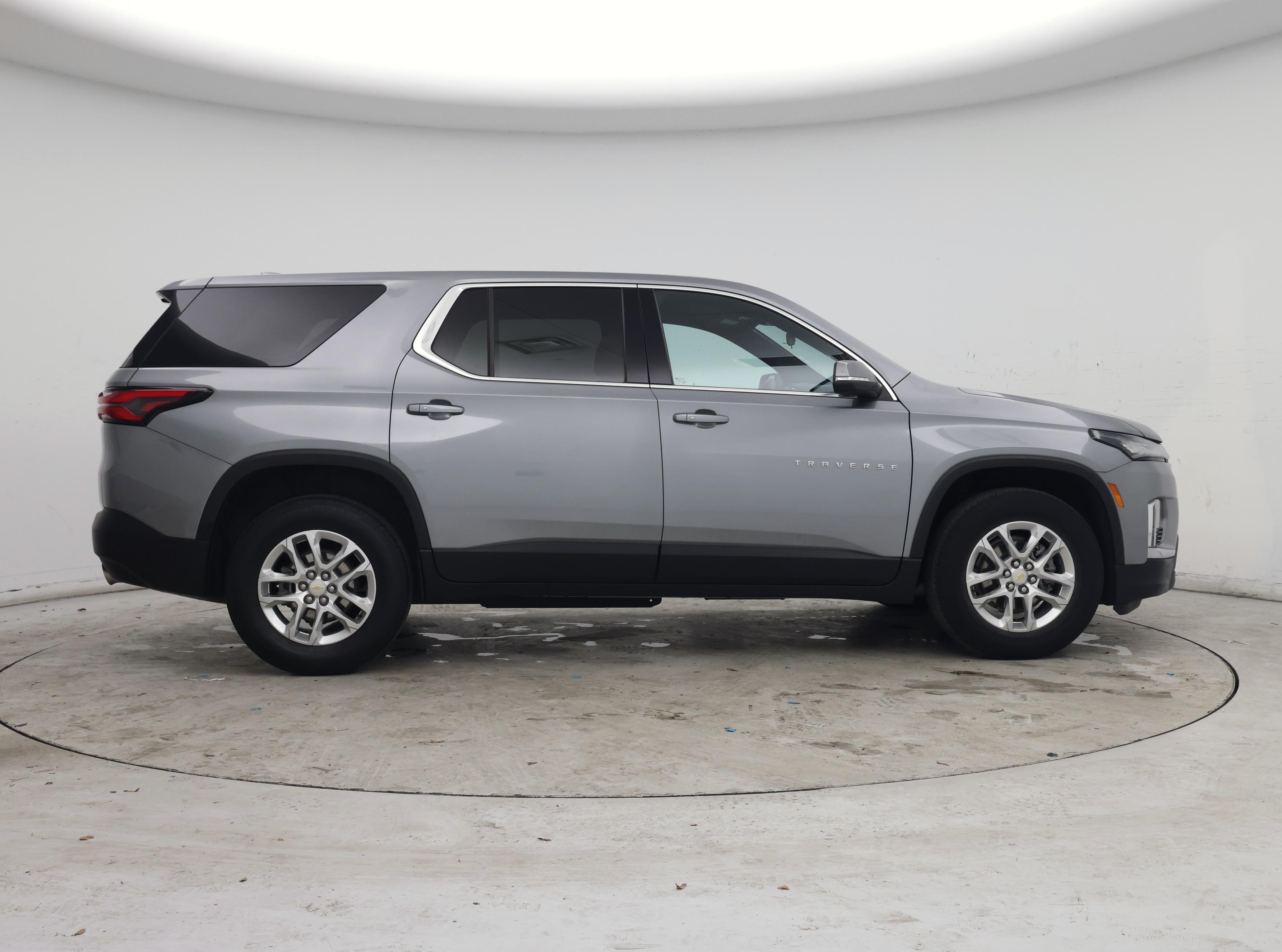 Thumbnail: 2023 Chevrolet Traverse - 7