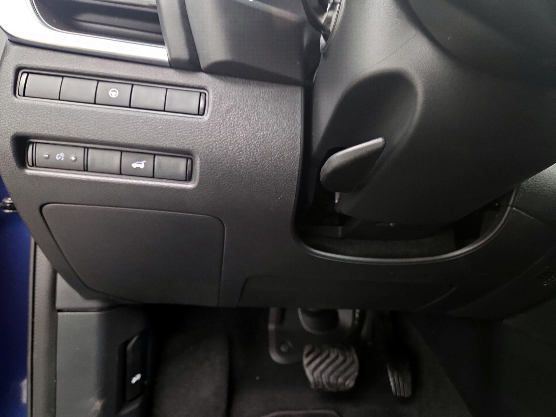 Thumbnail: 2022 Nissan Rogue - 13